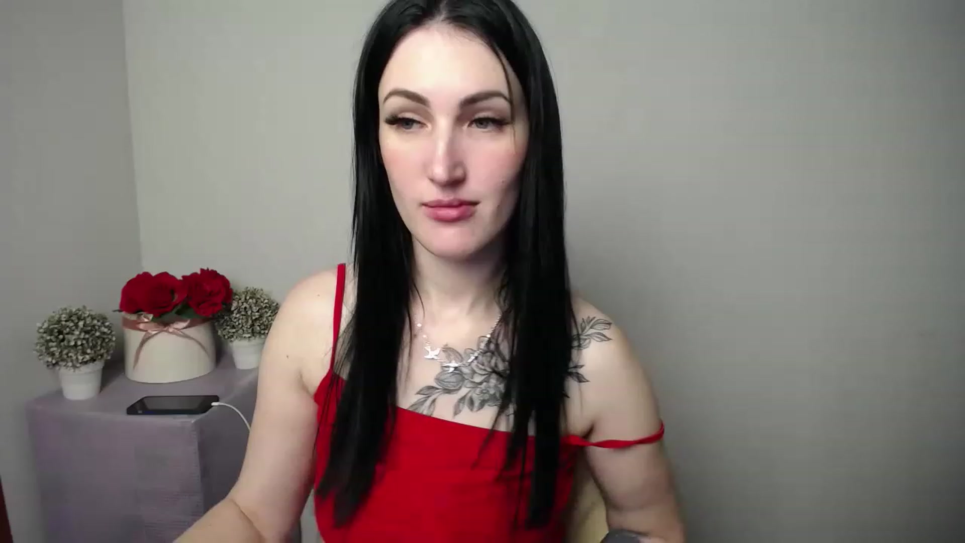 Gallery image thumbnail from MilenaXo_'s myfreecams stream on, 02/12/2023, 23:37 image 7 of 20