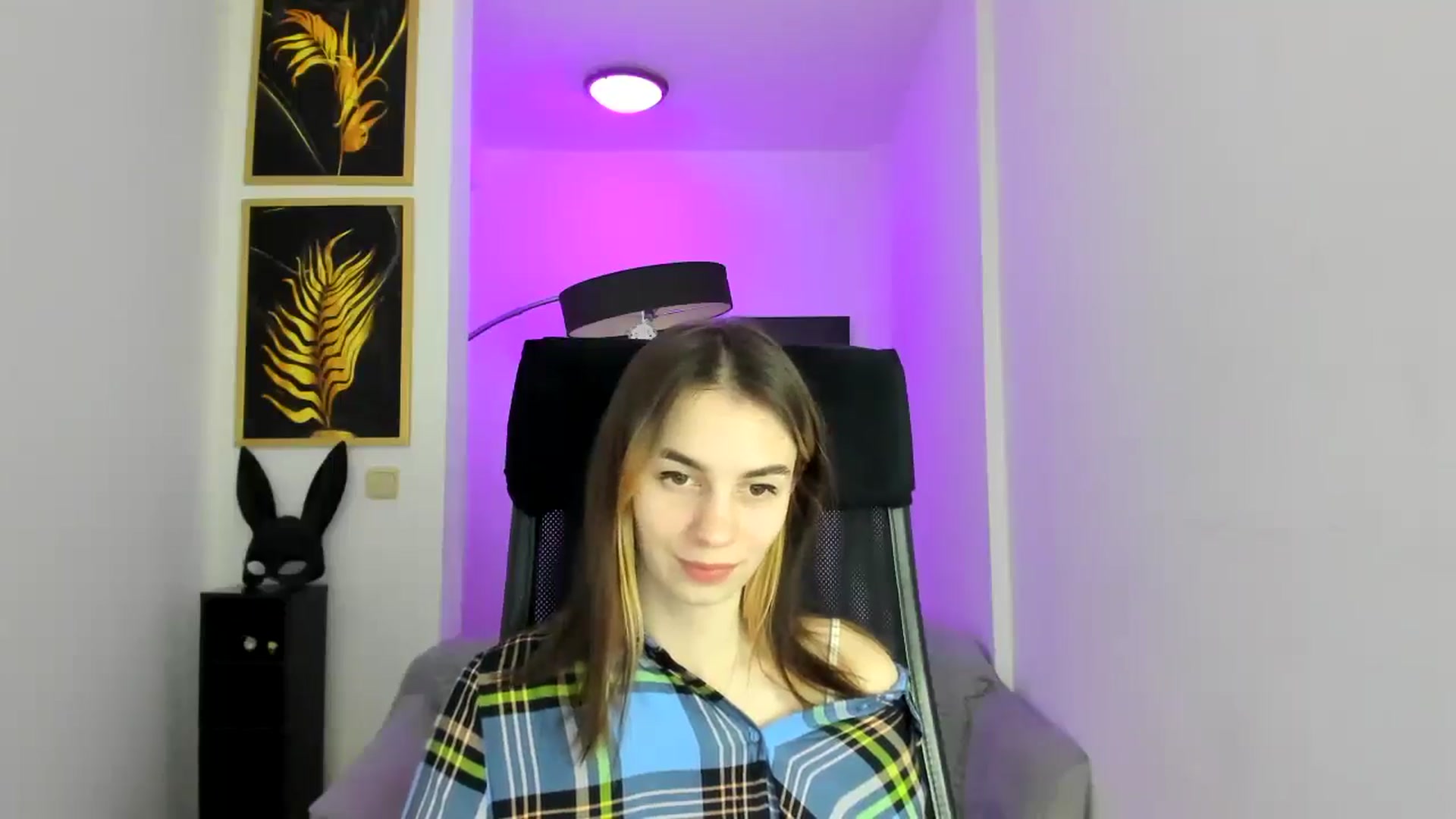 Gallery image thumbnail from MileyBee's myfreecams stream on, 12/26/2024, 15:15 image 4 of 20