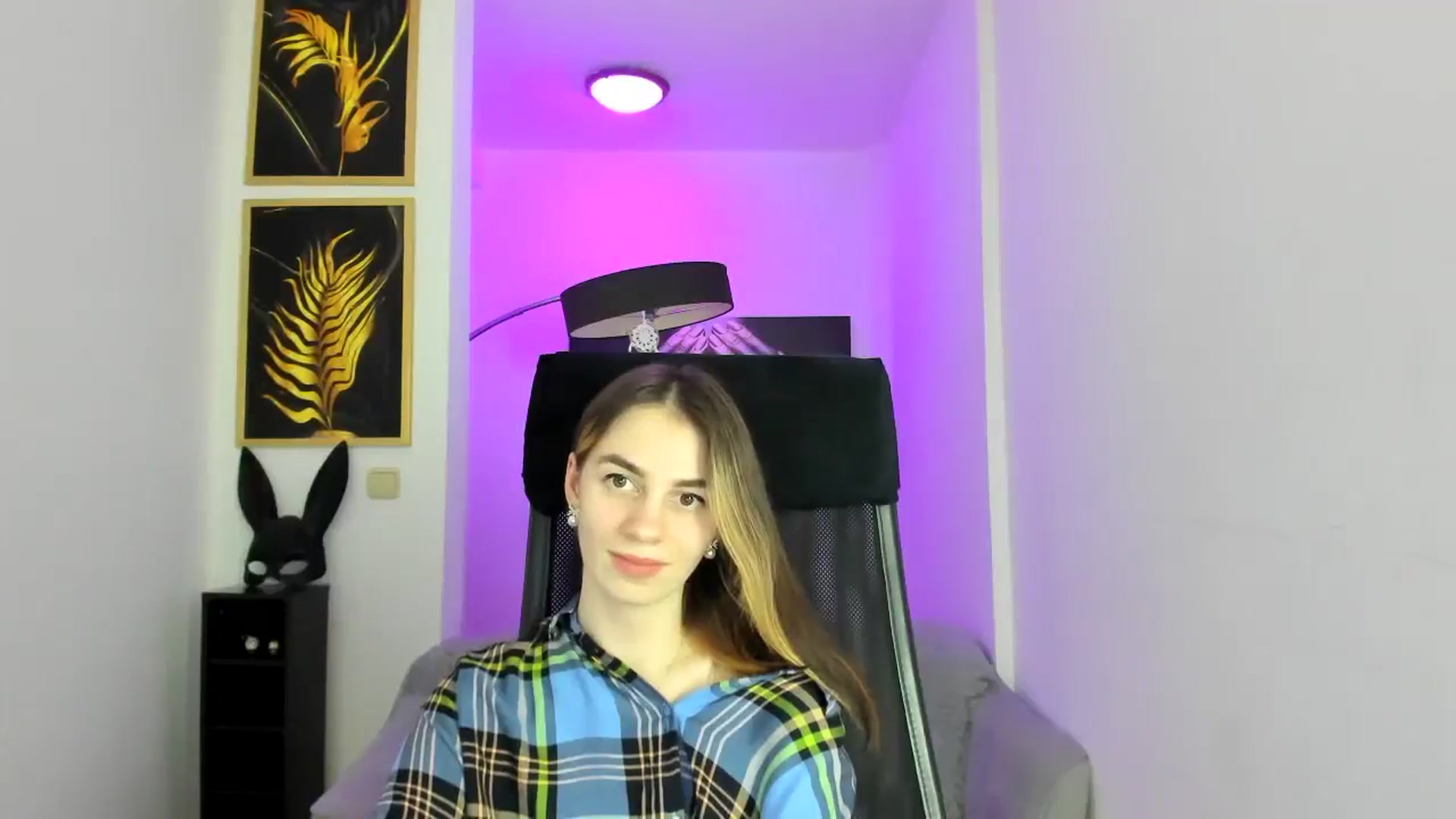 Gallery image thumbnail from MileyBee's myfreecams stream on, 12/26/2024, 16:02 image 14 of 20