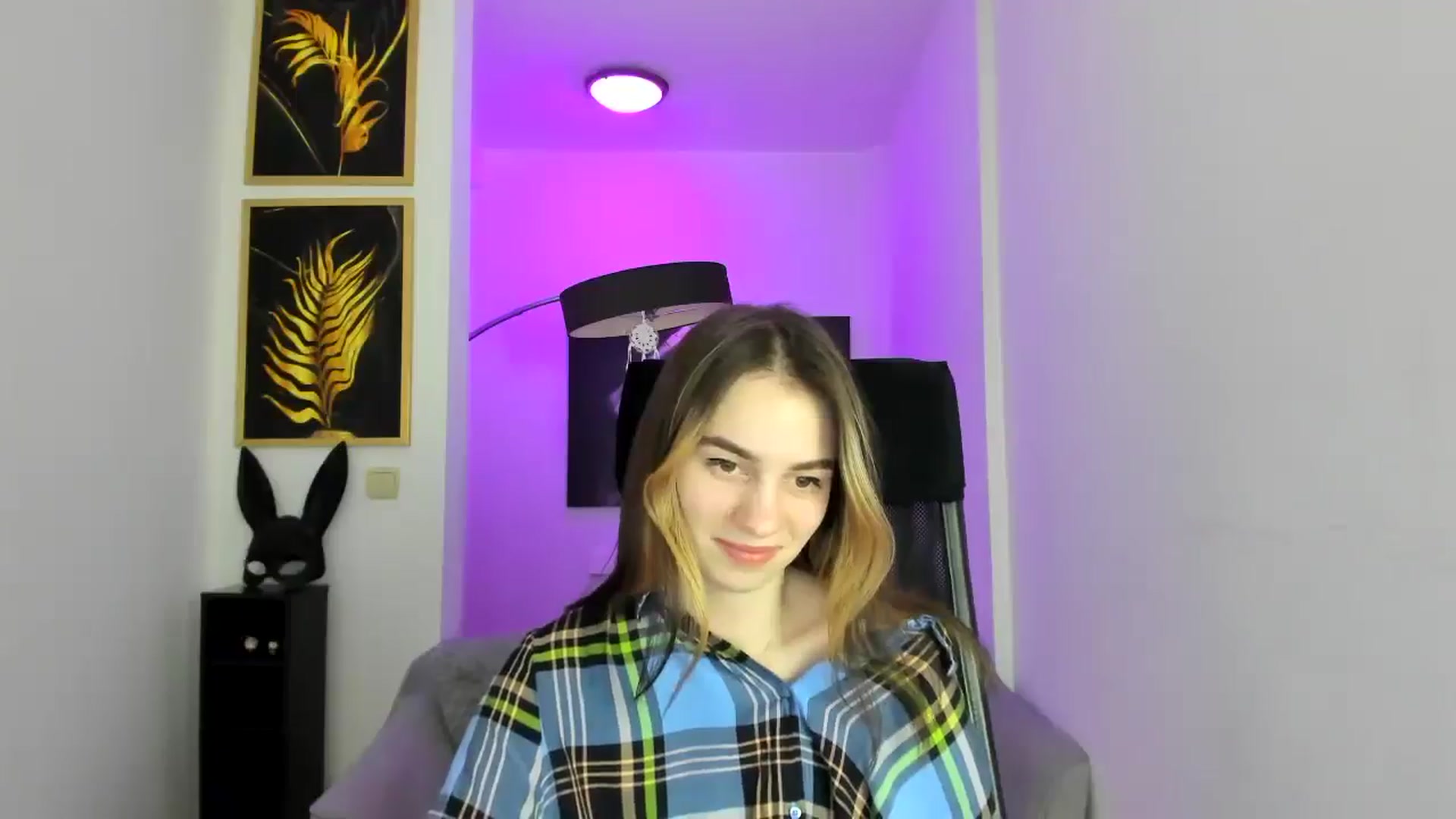 Gallery image thumbnail from MileyBee's myfreecams stream on, 12/26/2024, 16:02 image 3 of 20