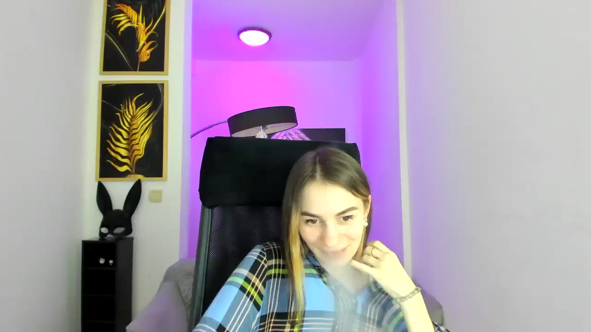 Gallery image thumbnail from MileyBee's myfreecams stream on, 12/26/2024, 16:28 image 4 of 20