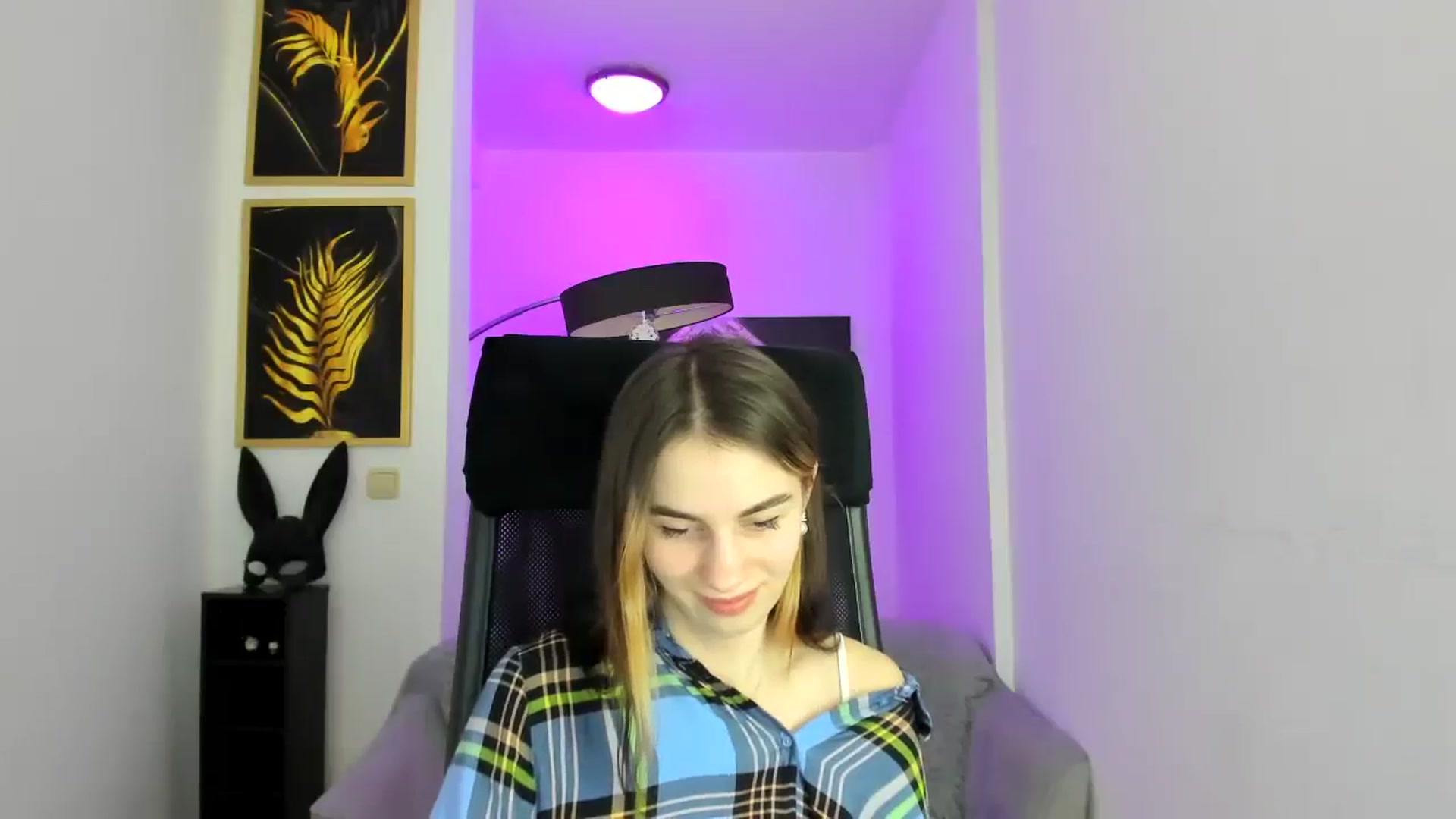 Gallery image thumbnail from MileyBee's myfreecams stream on, 12/26/2024, 16:28 image 3 of 20