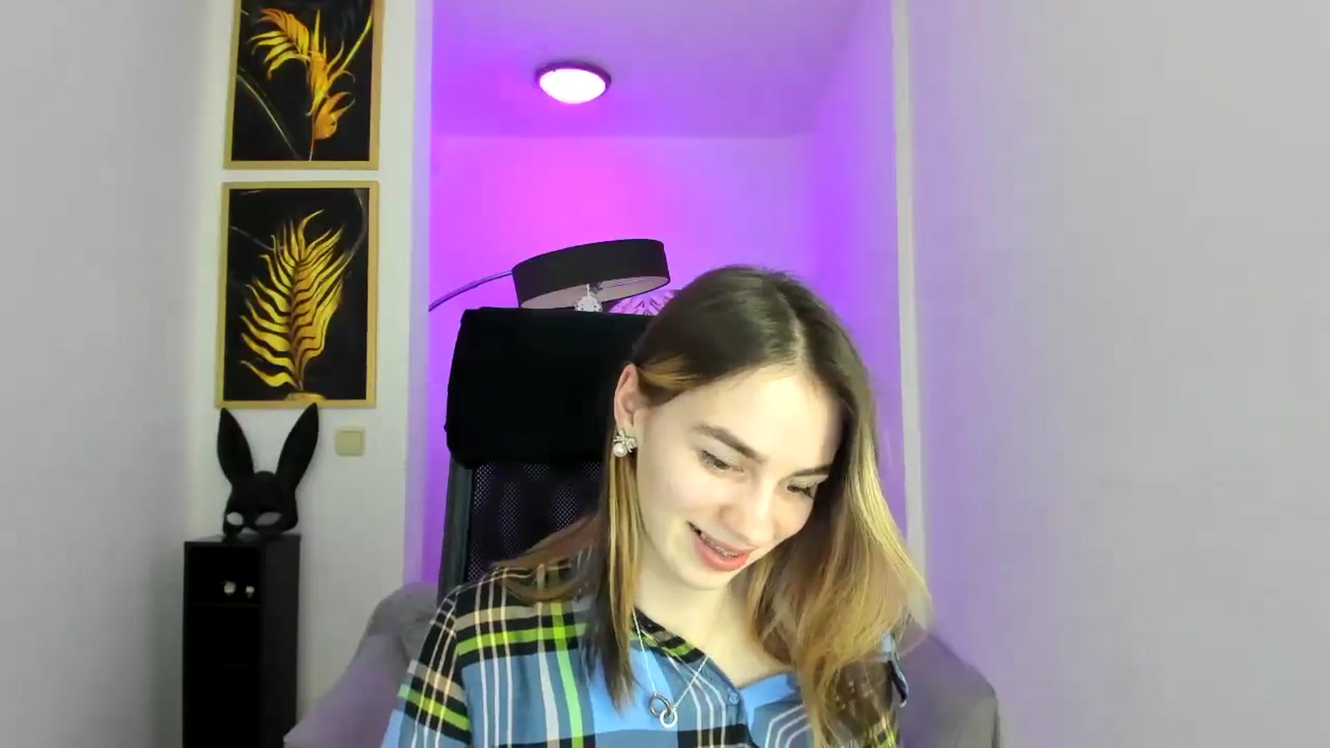 Gallery image thumbnail from MileyBee's myfreecams stream on, 12/26/2024, 16:28 image 14 of 20