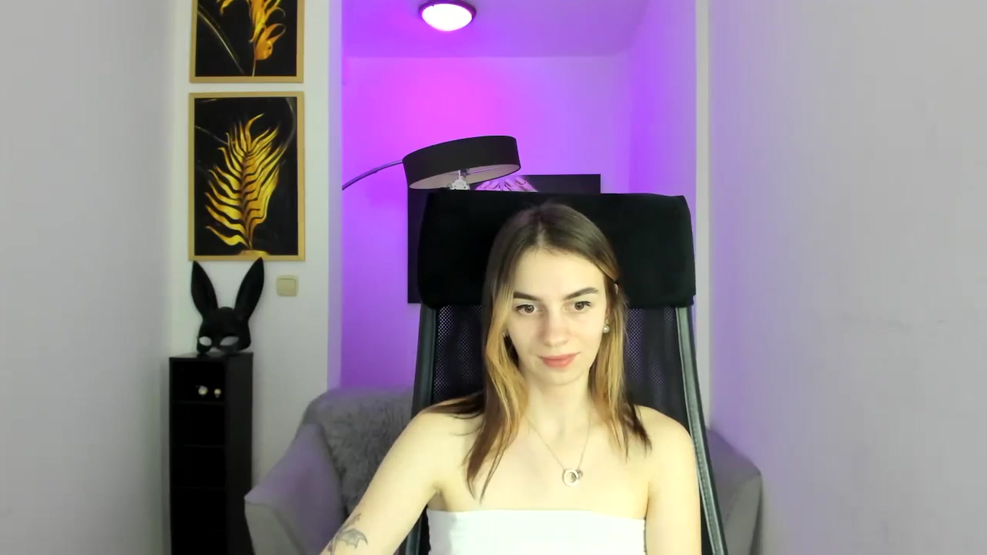 Gallery image thumbnail from MileyBee's myfreecams stream on, 12/26/2024, 19:23 image 20 of 20