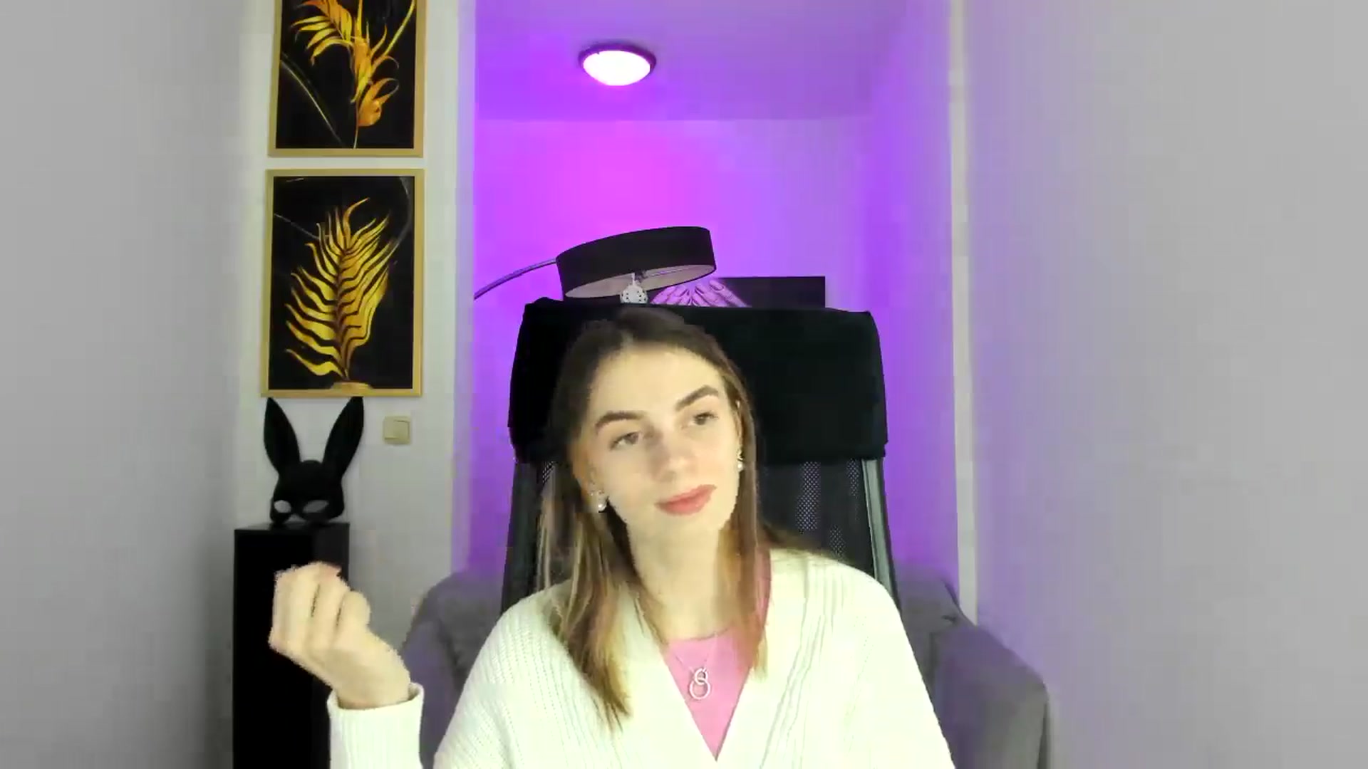 Gallery image thumbnail from MileyBee's myfreecams stream on, 12/27/2024, 15:34 image 2 of 20