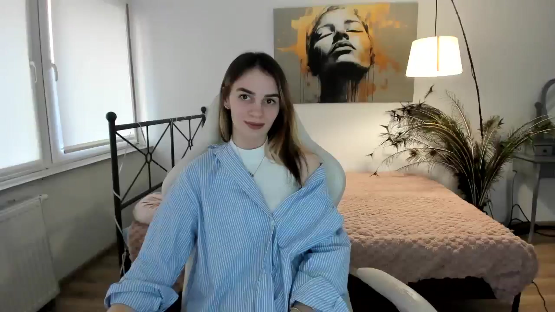 Gallery image thumbnail from MileyBee's myfreecams stream on, 12/30/2024, 14:26 image 18 of 20