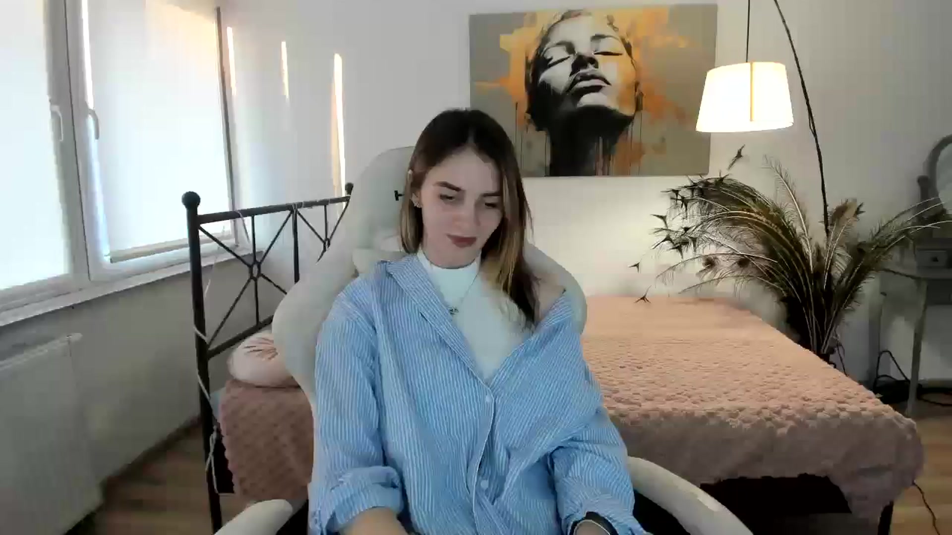 Gallery image thumbnail from MileyBee's myfreecams stream on, 12/30/2024, 14:26 image 15 of 20