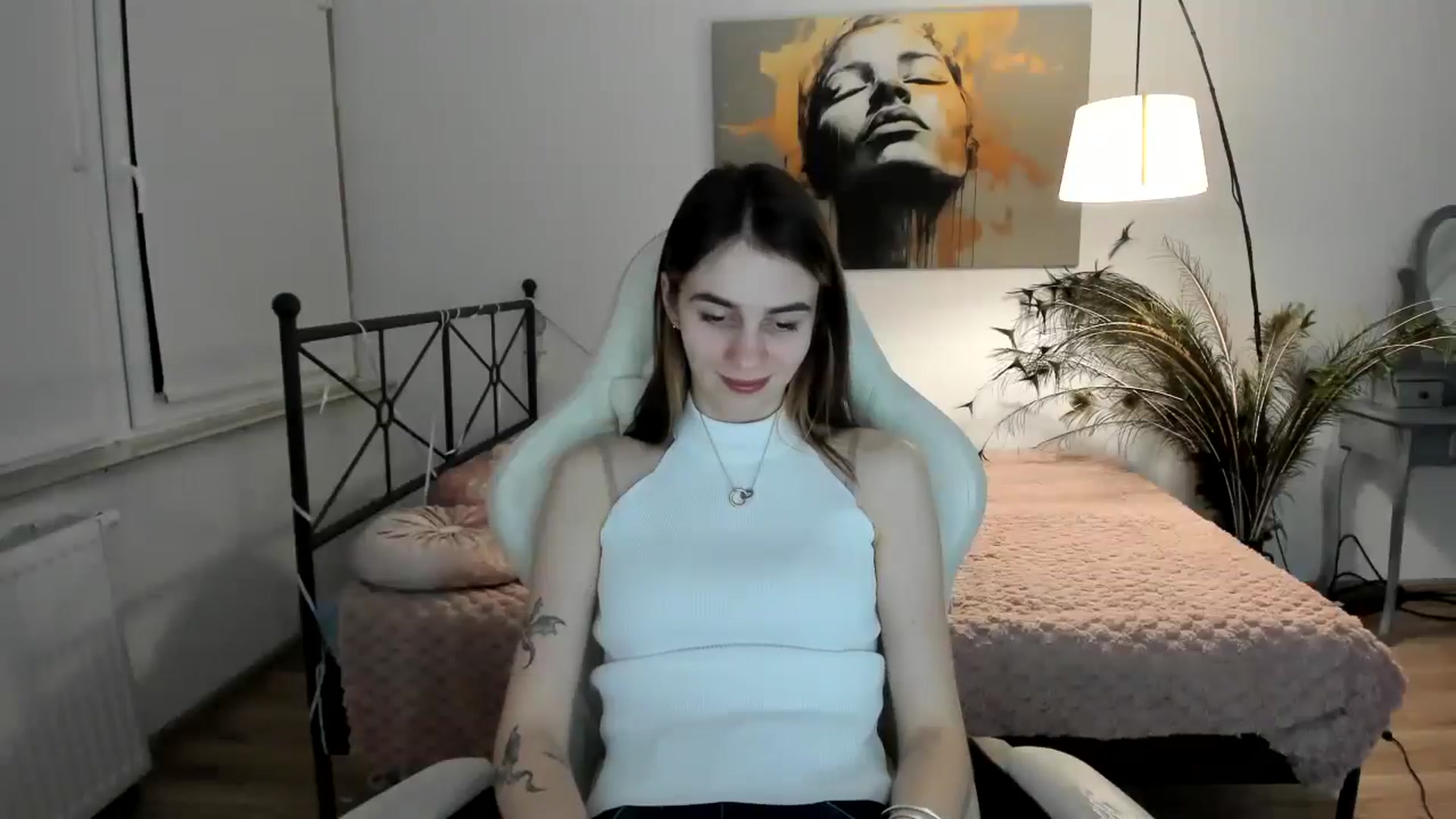 Gallery image thumbnail from MileyBee's myfreecams stream on, 12/30/2024, 16:08 image 11 of 20