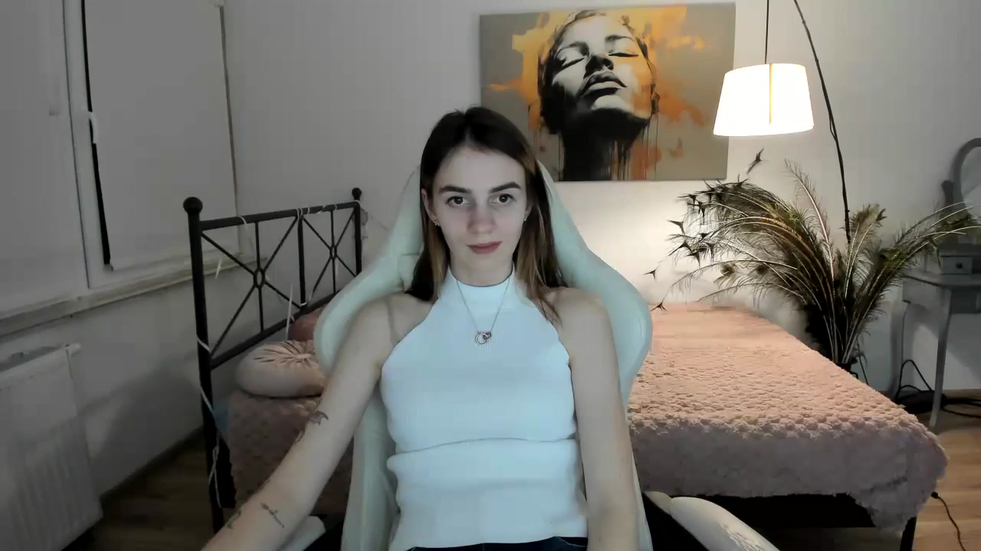 Gallery image thumbnail from MileyBee's myfreecams stream on, 12/30/2024, 16:08 image 4 of 20
