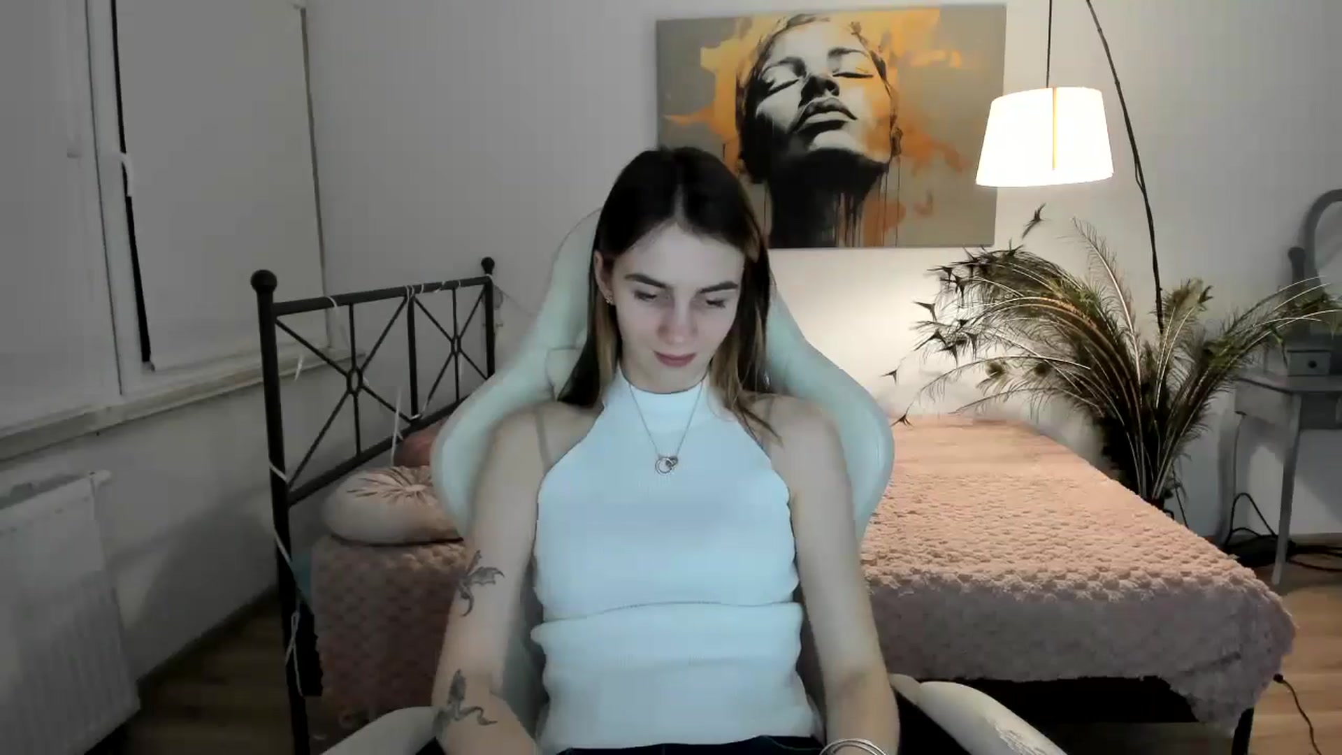 Gallery image thumbnail from MileyBee's myfreecams stream on, 12/30/2024, 16:08 image 3 of 20