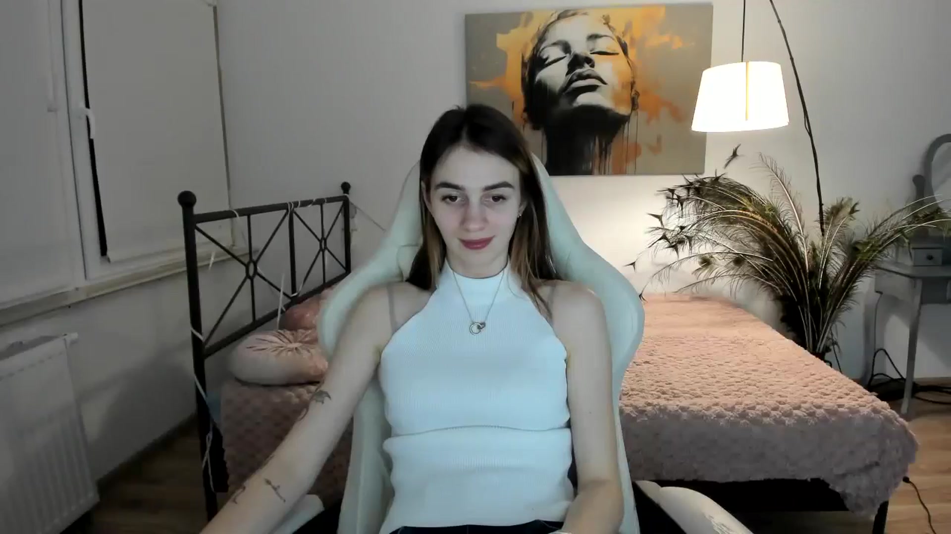 Gallery image thumbnail from MileyBee's myfreecams stream on, 12/30/2024, 16:08 image 6 of 20