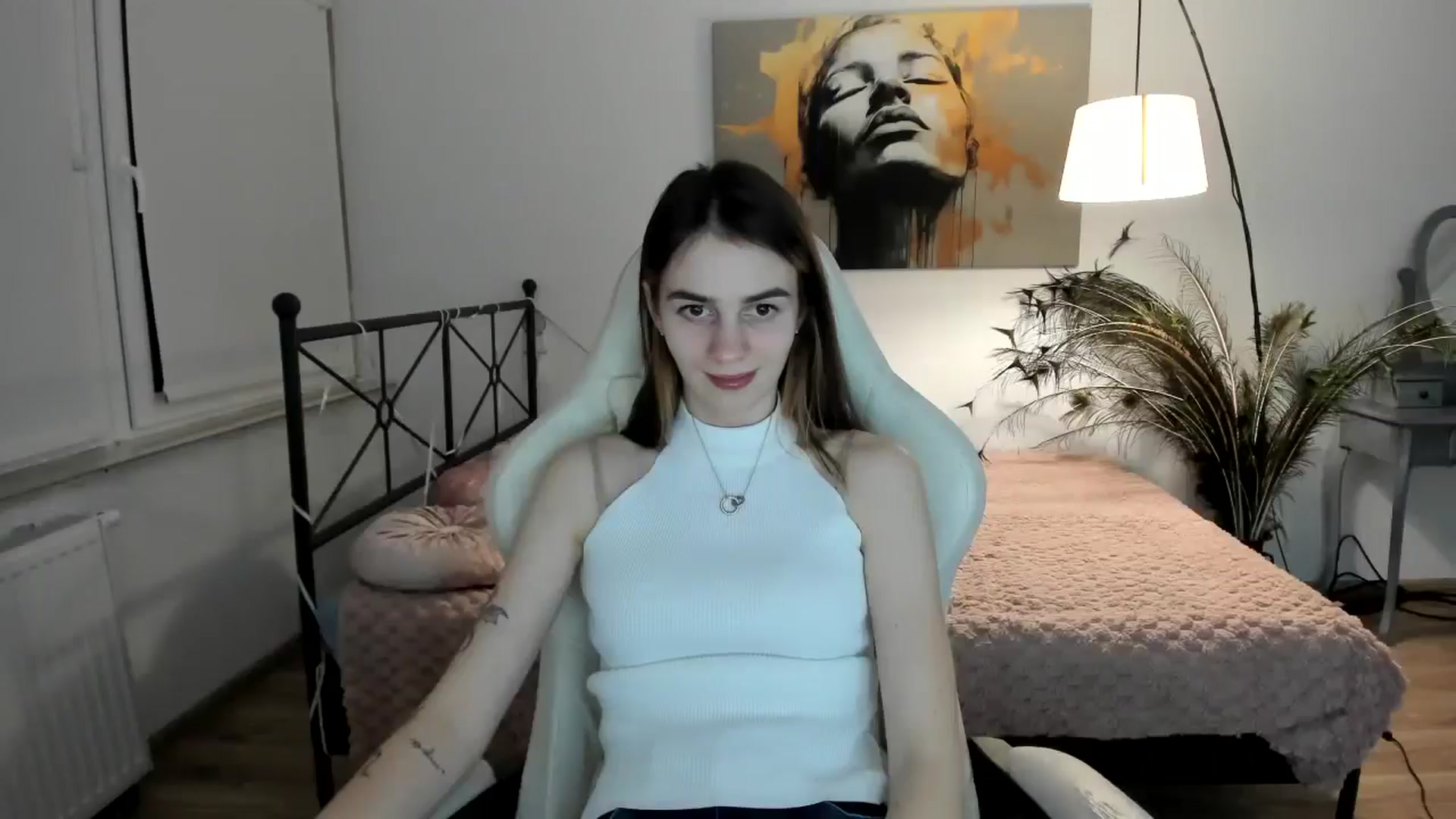 Gallery image thumbnail from MileyBee's myfreecams stream on, 12/30/2024, 16:08 image 10 of 20