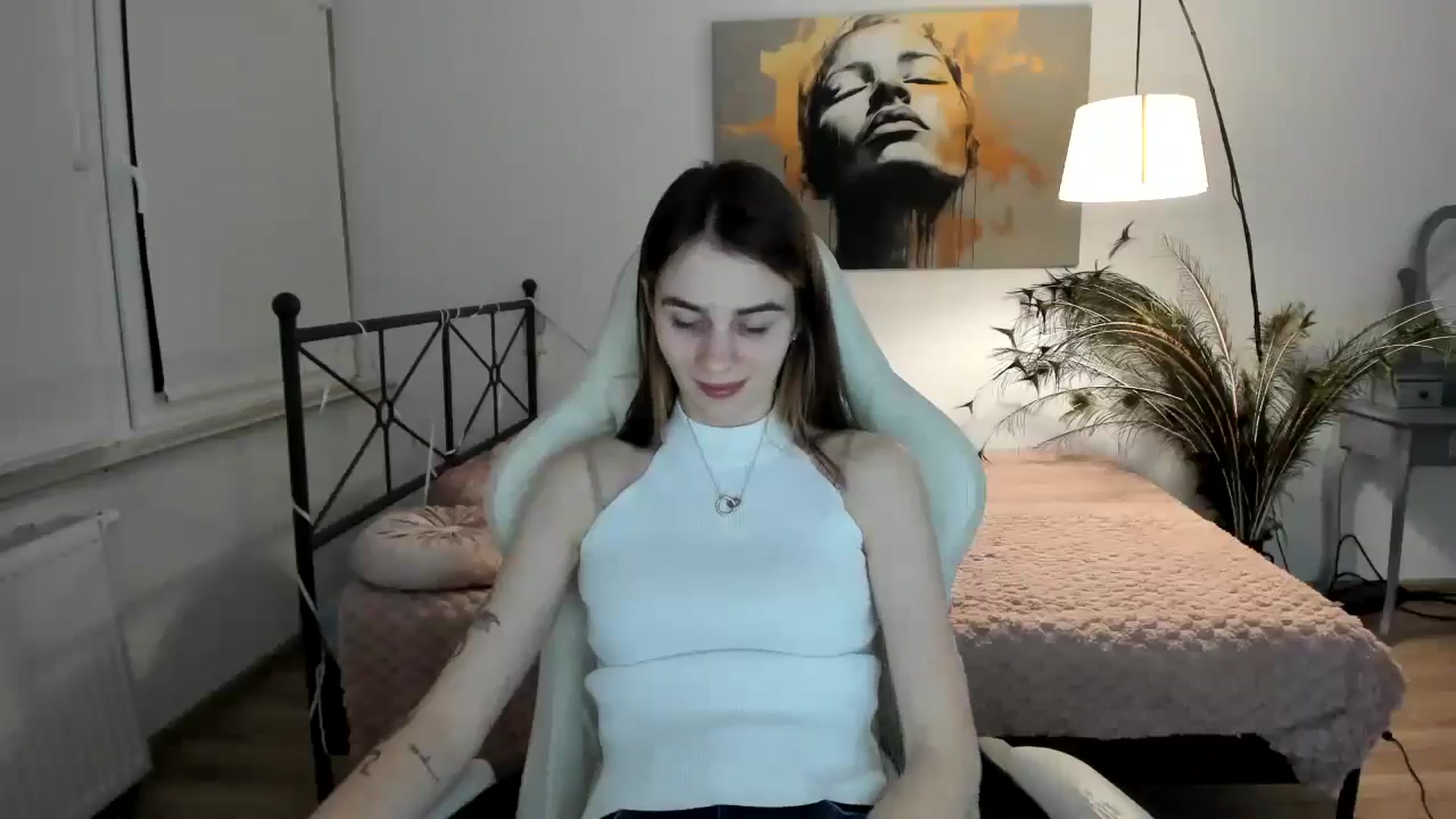 Gallery image thumbnail from MileyBee's myfreecams stream on, 12/30/2024, 16:08 image 17 of 20