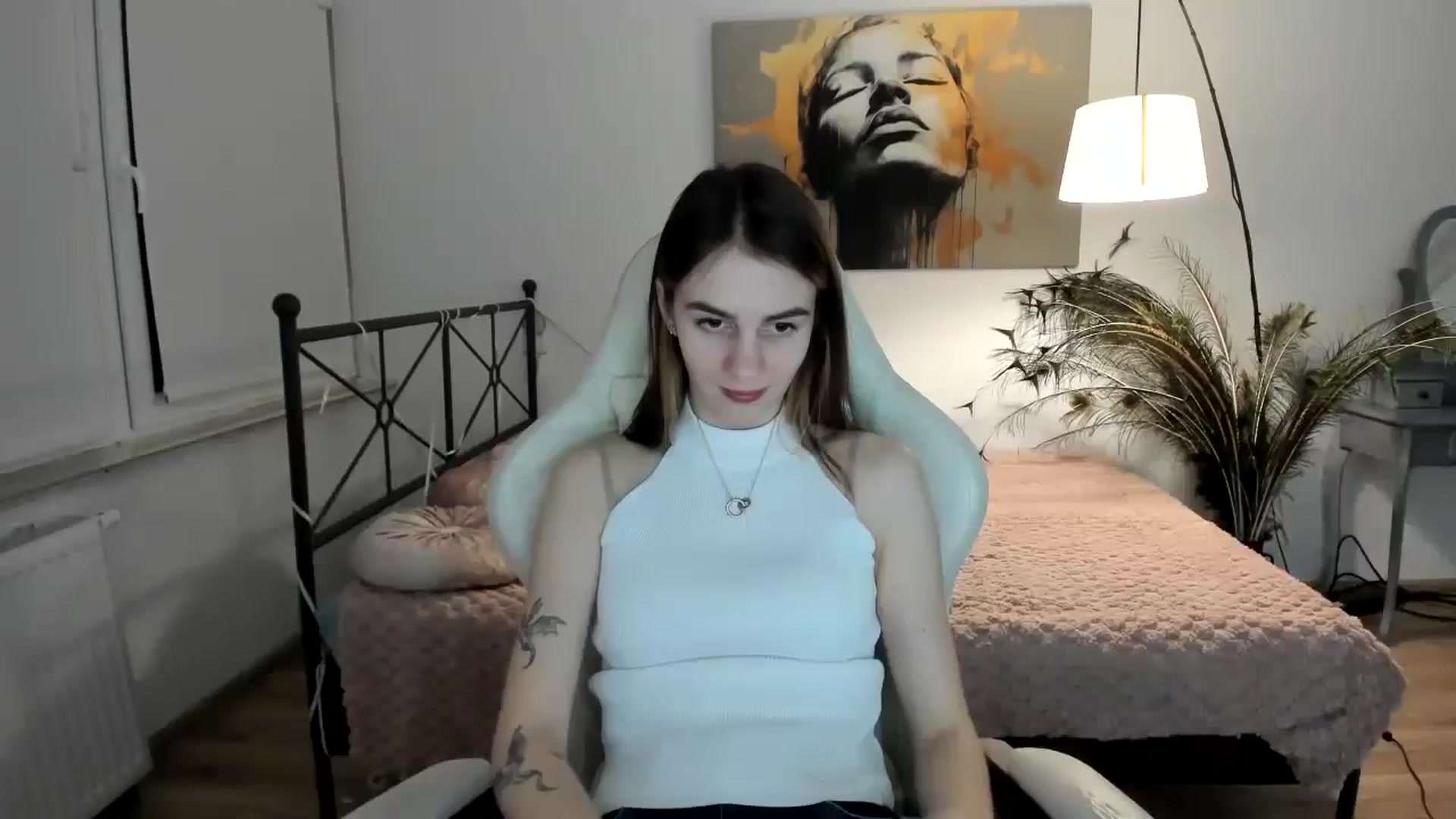 Gallery image thumbnail from MileyBee's myfreecams stream on, 12/30/2024, 16:08 image 15 of 20