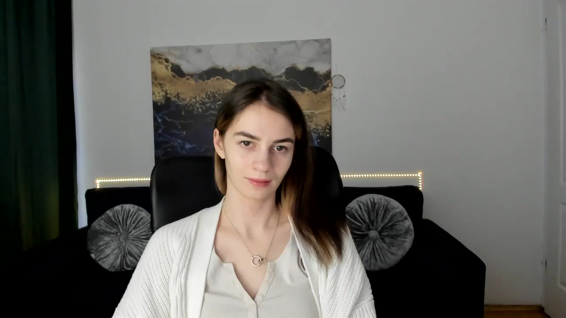 Gallery image thumbnail from MileyBee's myfreecams stream on, 01/07/2025, 14:52 image 2 of 20