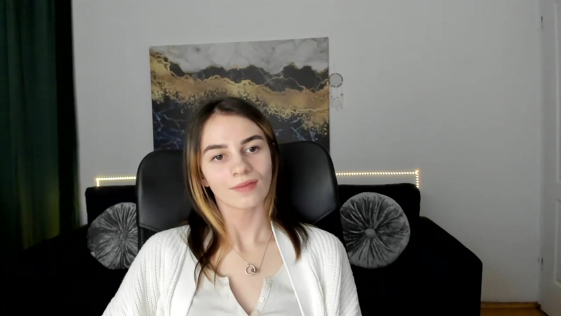 Gallery image thumbnail from MileyBee's myfreecams stream on, 01/07/2025, 16:47 image 13 of 20