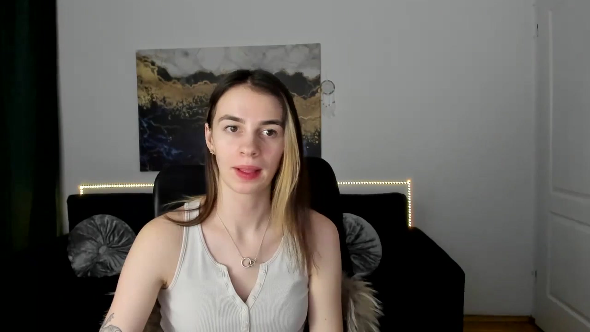 Gallery image thumbnail from MileyBee's myfreecams stream on, 01/12/2025, 15:34 image 20 of 20