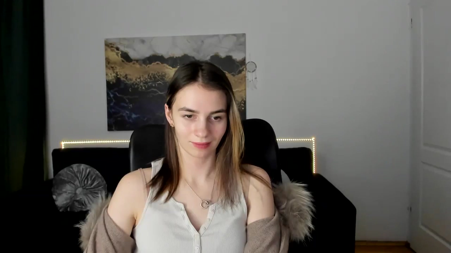Gallery image thumbnail from MileyBee's myfreecams stream on, 01/12/2025, 15:34 image 13 of 20