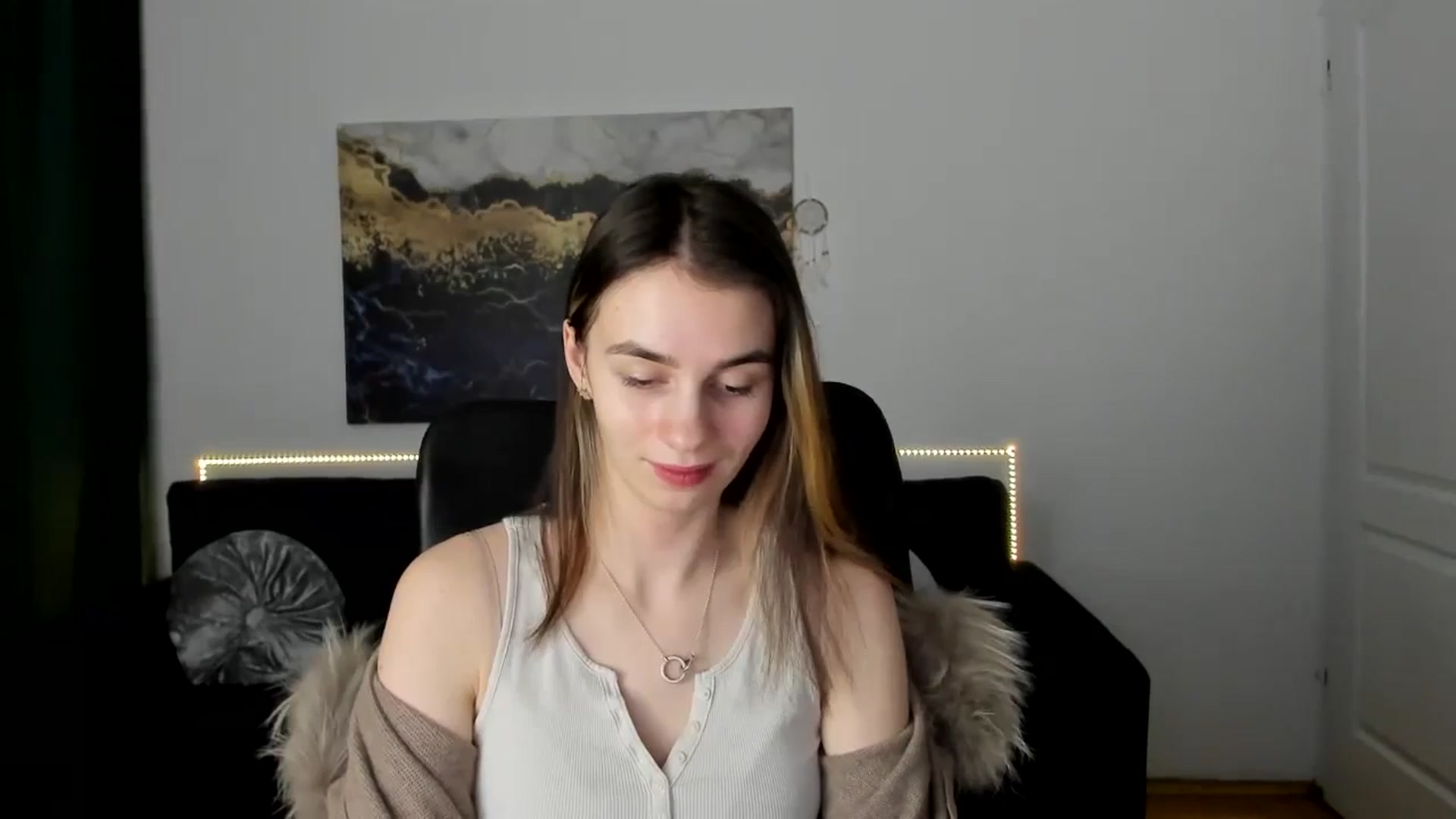 Gallery image thumbnail from MileyBee's myfreecams stream on, 01/12/2025, 15:34 image 12 of 20