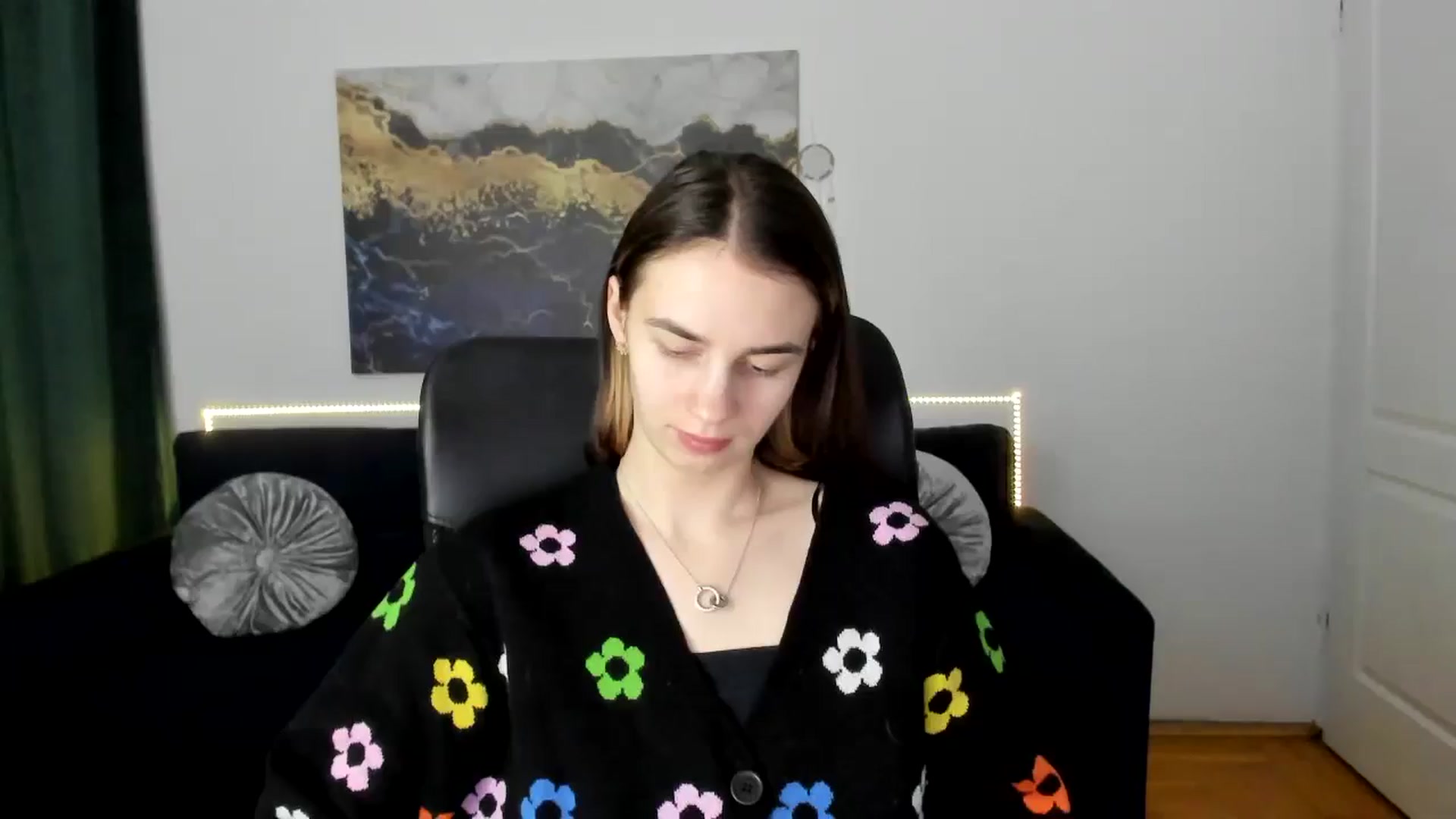Gallery image thumbnail from MileyBee's myfreecams stream on, 01/14/2025, 18:38 image 1 of 20
