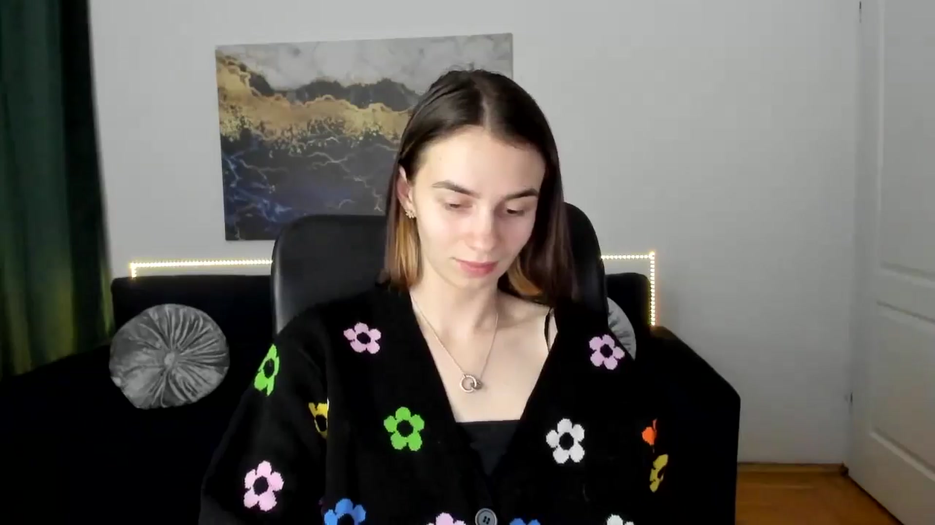 Gallery image thumbnail from MileyBee's myfreecams stream on, 01/14/2025, 18:38 image 6 of 20