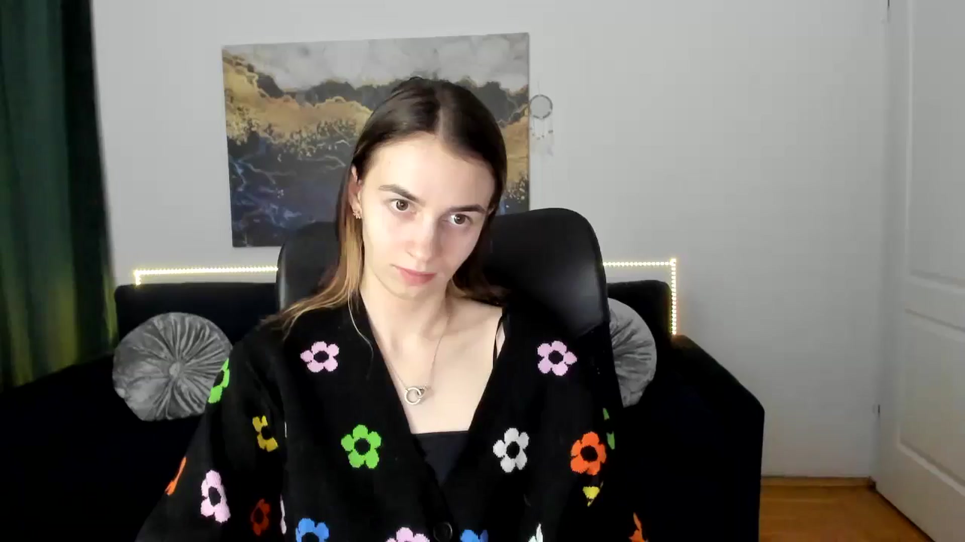 Gallery image thumbnail from MileyBee's myfreecams stream on, 01/14/2025, 18:38 image 19 of 20