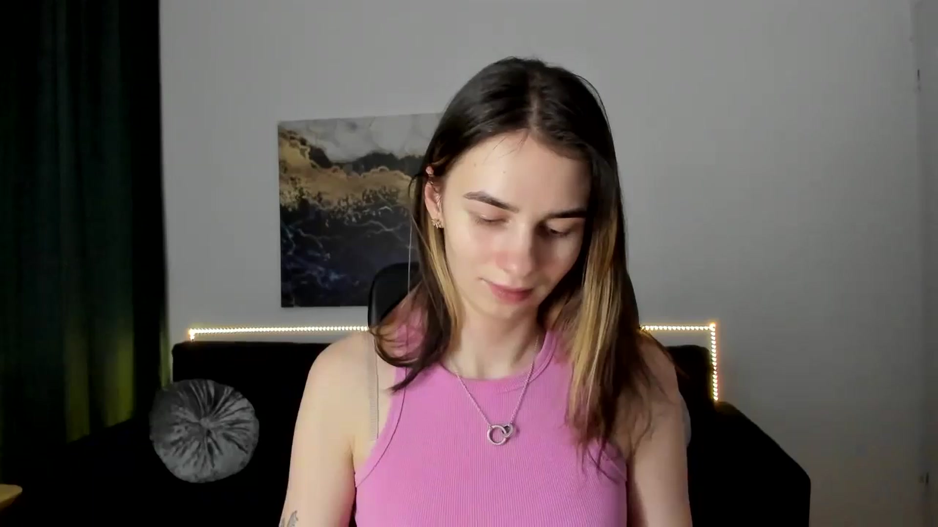 Gallery image thumbnail from MileyBee's myfreecams stream on, 01/18/2025, 16:35 image 19 of 20