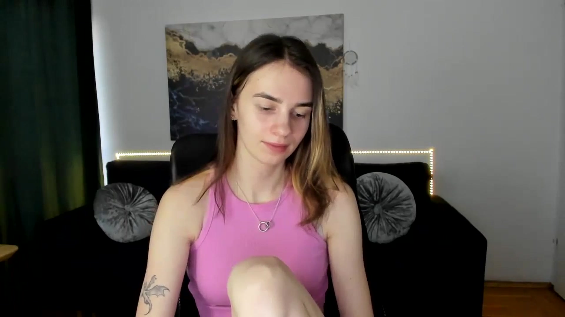 Gallery image thumbnail from MileyBee's myfreecams stream on, 01/18/2025, 16:35 image 8 of 20