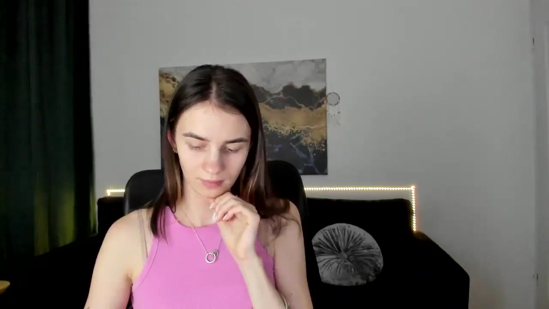 Gallery image thumbnail from MileyBee's myfreecams stream on, 01/18/2025, 19:22 image 6 of 20