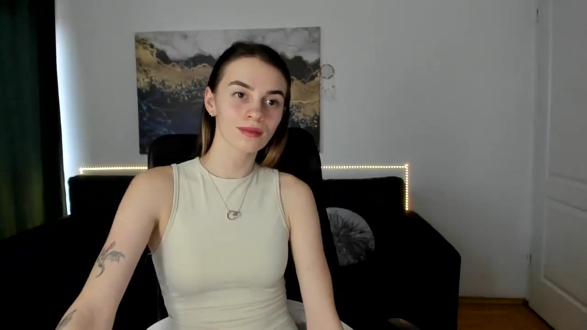 Gallery image thumbnail from MileyBee's myfreecams stream on, 01/20/2025, 15:28 image 7 of 20