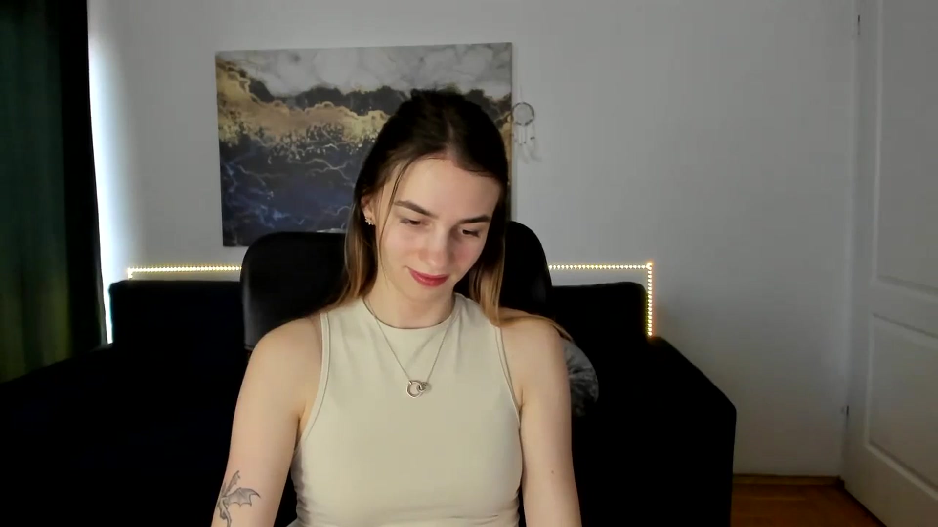 Gallery image thumbnail from MileyBee's myfreecams stream on, 01/20/2025, 15:28 image 3 of 20