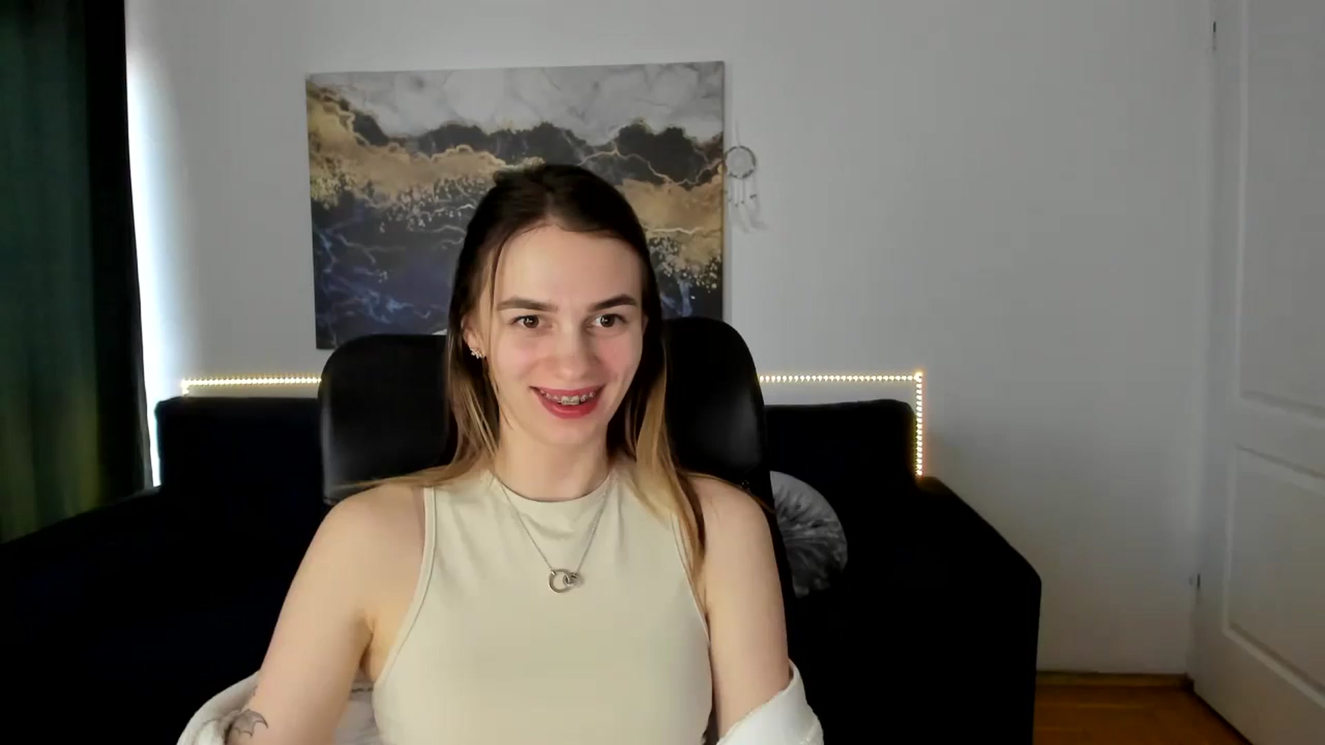 Gallery image thumbnail from MileyBee's myfreecams stream on, 01/20/2025, 15:28 image 1 of 20