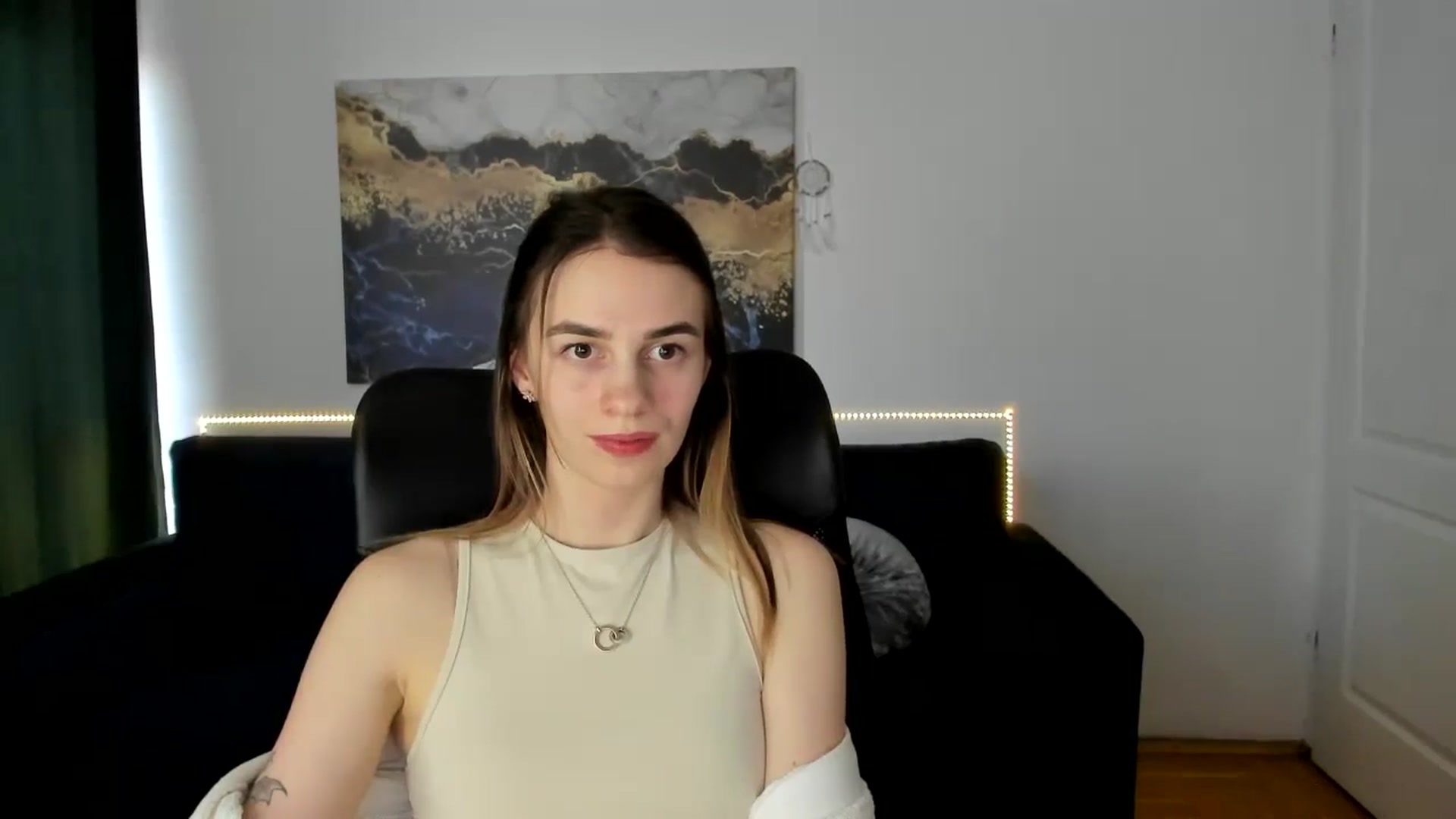 Gallery image thumbnail from MileyBee's myfreecams stream on, 01/20/2025, 15:28 image 2 of 20