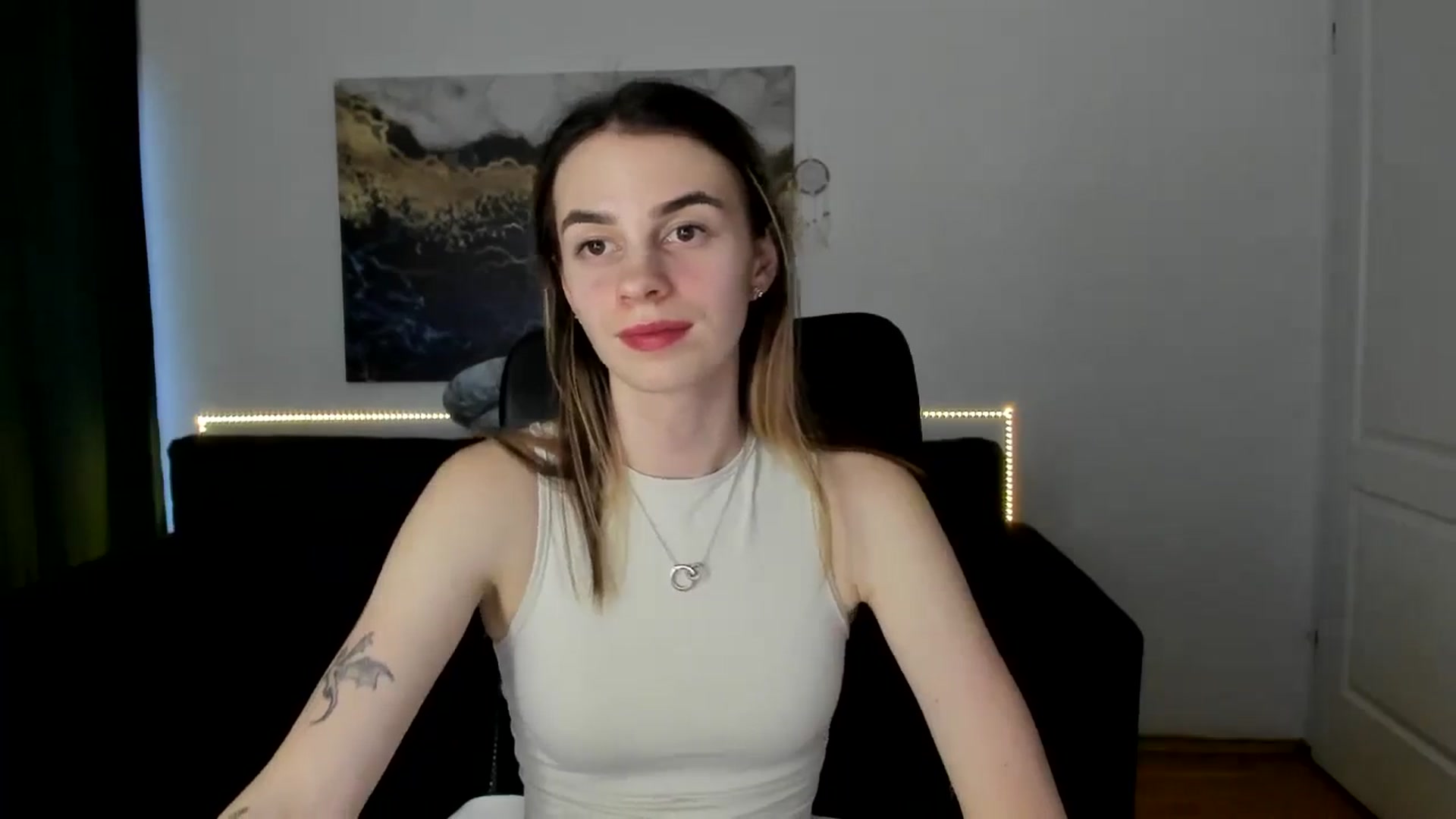 Gallery image thumbnail from MileyBee's myfreecams stream on, 01/20/2025, 15:28 image 17 of 20