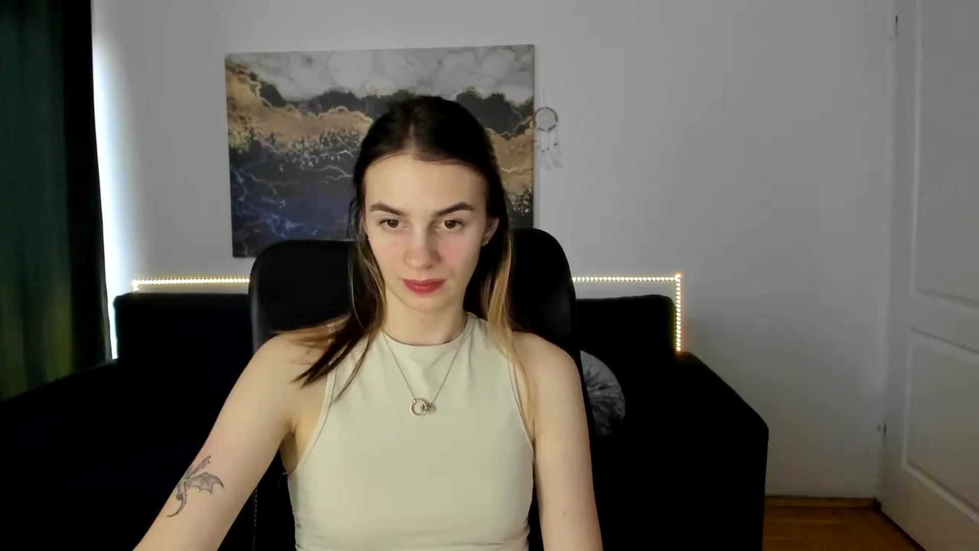 Gallery image thumbnail from MileyBee's myfreecams stream on, 01/20/2025, 15:28 image 5 of 20