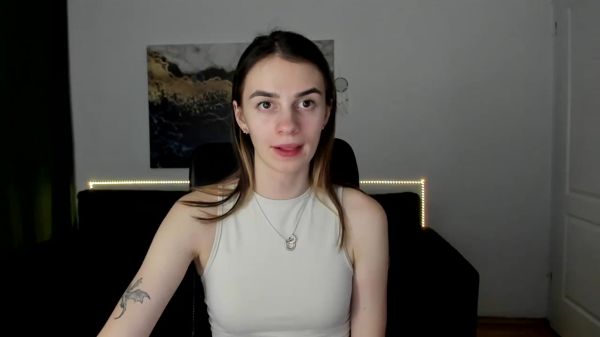 Gallery image thumbnail from MileyBee's myfreecams stream on, 01/20/2025, 17:42 image 12 of 20