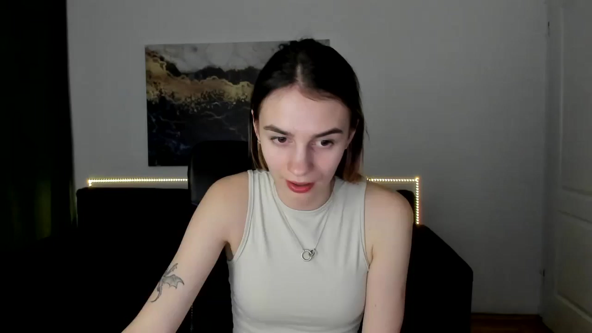 Gallery image thumbnail from MileyBee's myfreecams stream on, 01/20/2025, 17:42 image 15 of 20
