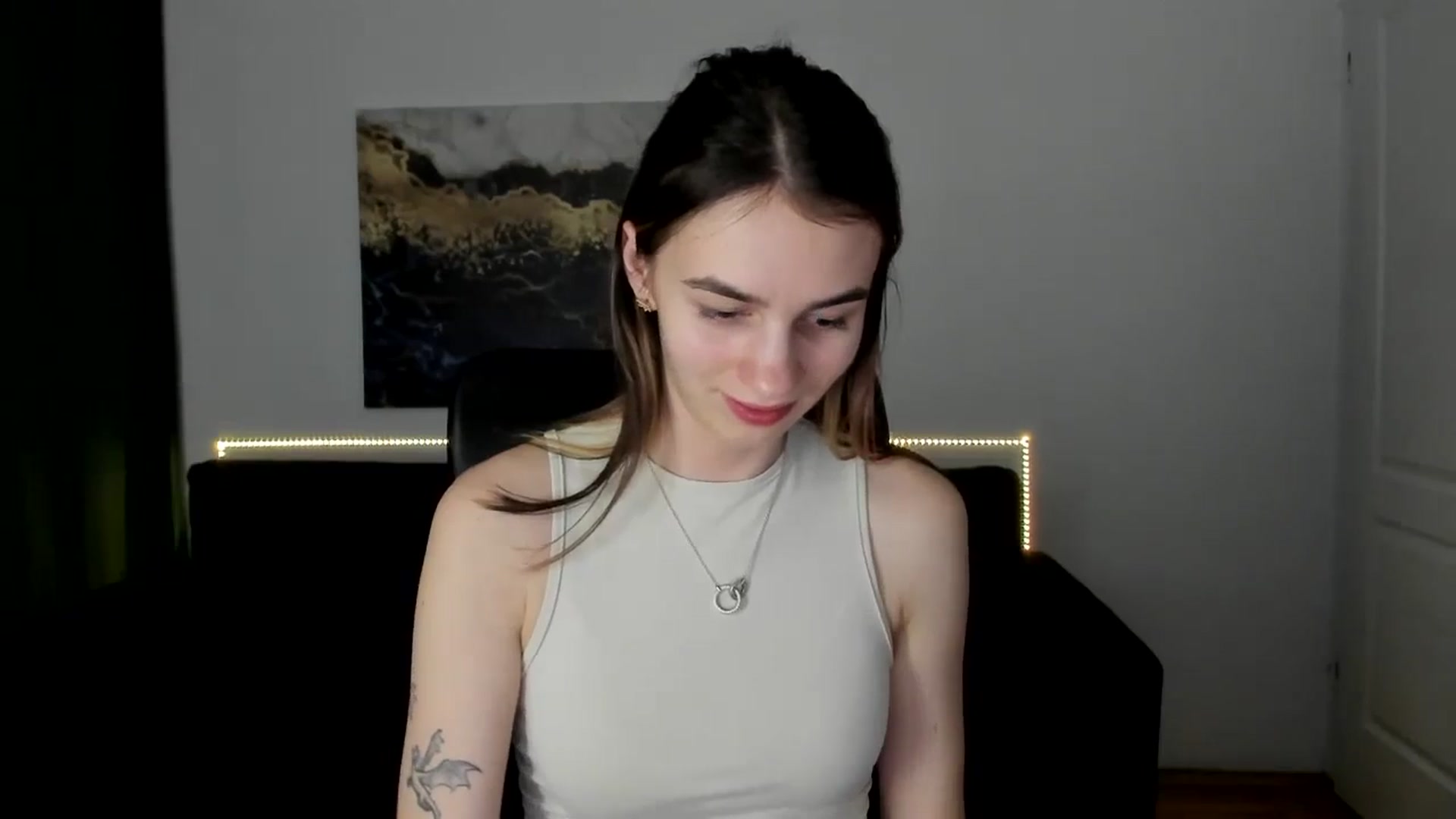 Gallery image thumbnail from MileyBee's myfreecams stream on, 01/20/2025, 17:42 image 18 of 20