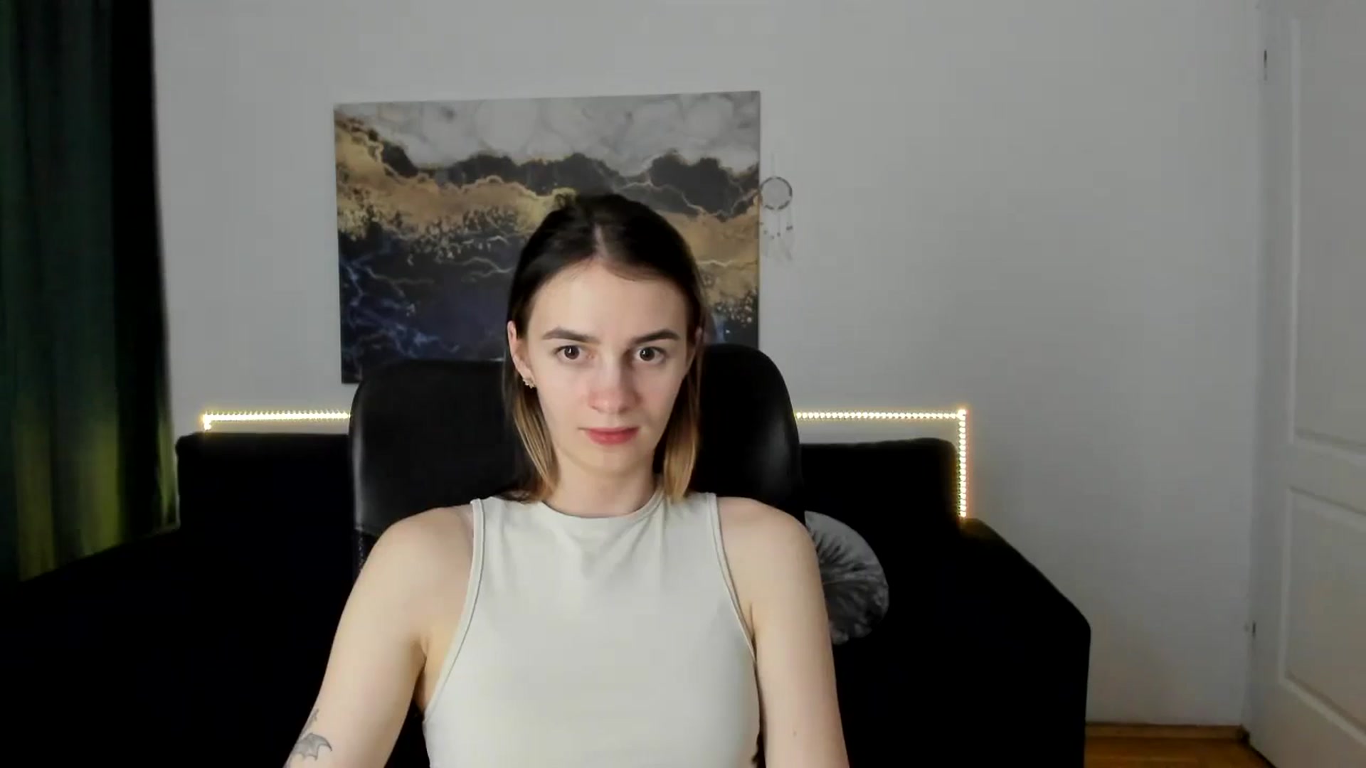 Gallery image thumbnail from MileyBee's myfreecams stream on, 01/20/2025, 17:42 image 7 of 20
