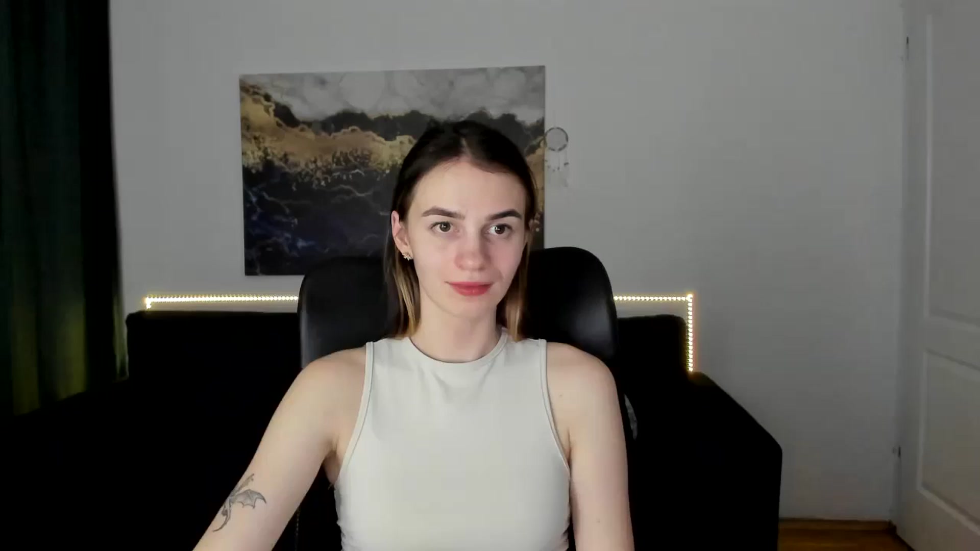 Gallery image thumbnail from MileyBee's myfreecams stream on, 01/20/2025, 17:42 image 2 of 20