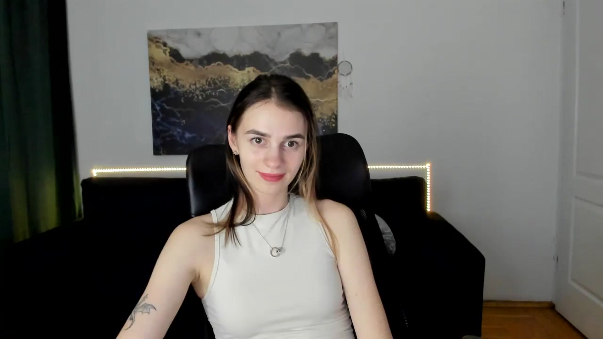 Gallery image thumbnail from MileyBee's myfreecams stream on, 01/20/2025, 19:45 image 20 of 20