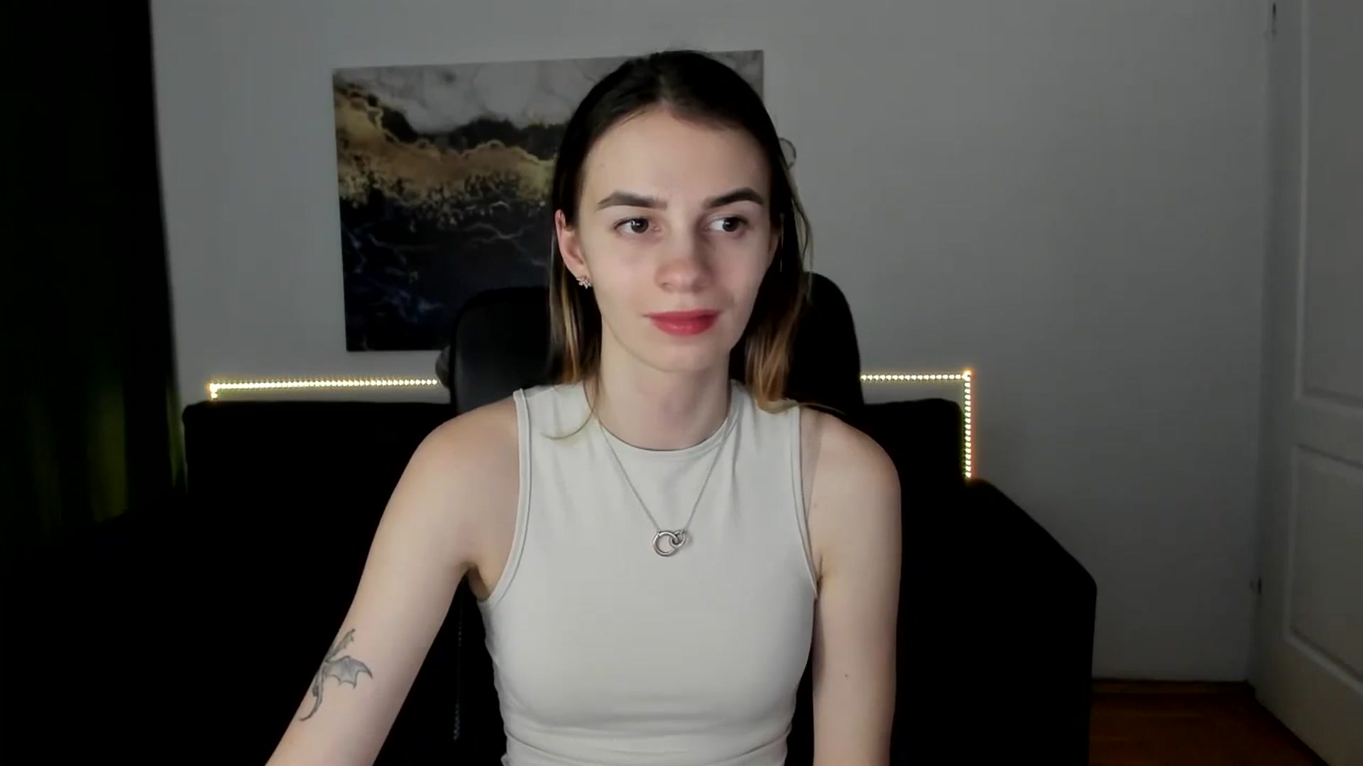 Gallery image thumbnail from MileyBee's myfreecams stream on, 01/20/2025, 19:45 image 3 of 20