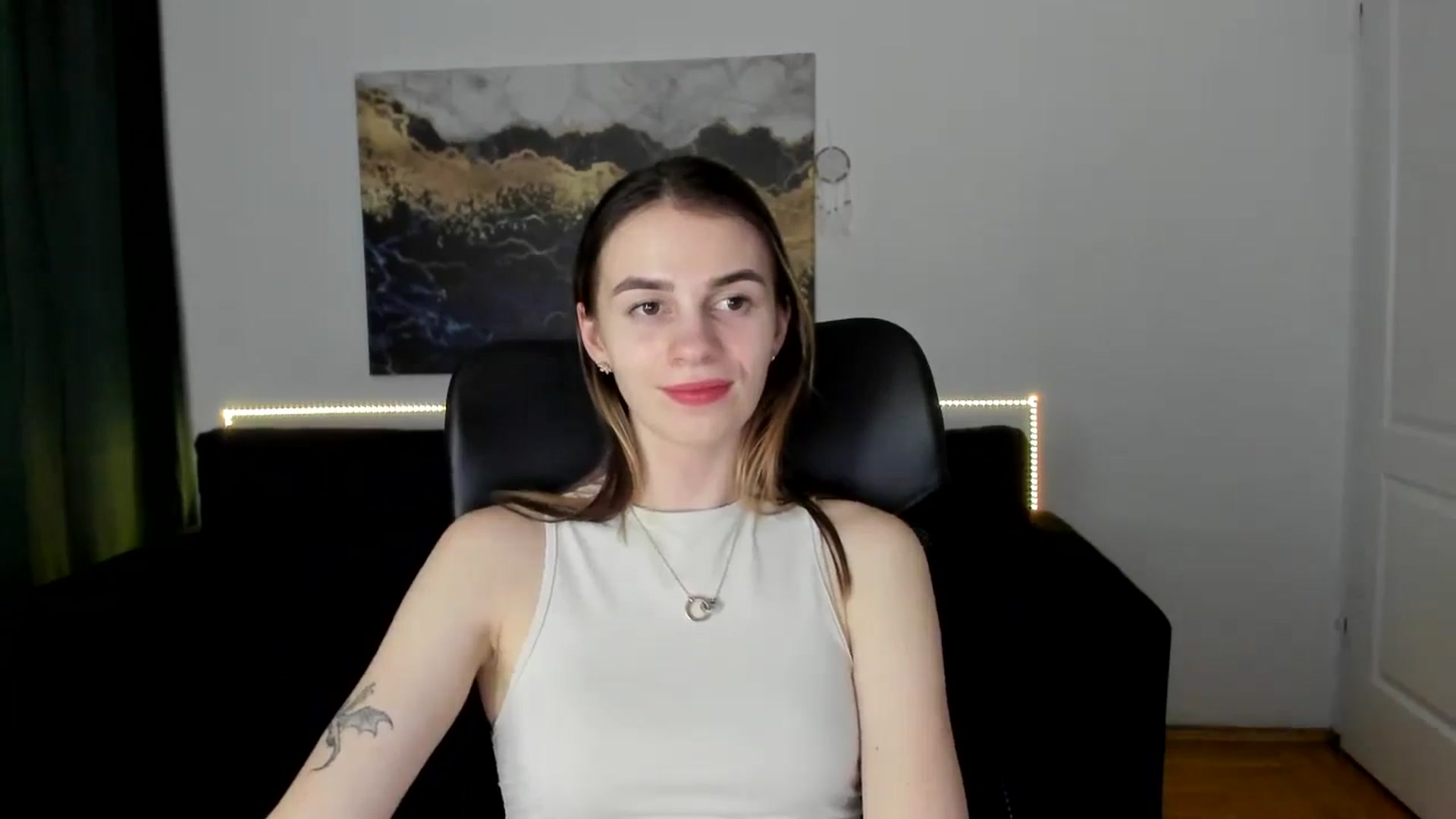 Gallery image thumbnail from MileyBee's myfreecams stream on, 01/20/2025, 19:45 image 8 of 20