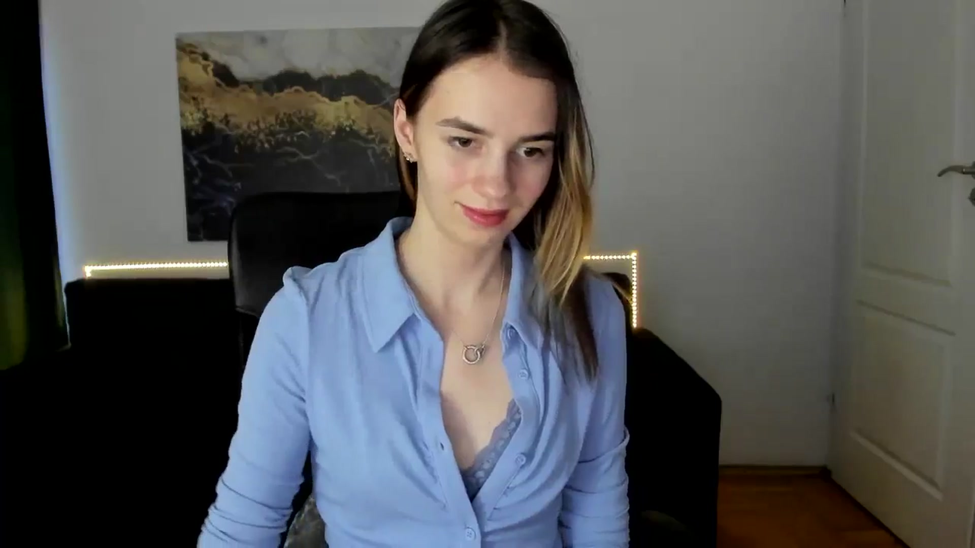Gallery image thumbnail from MileyBee's myfreecams stream on, 01/21/2025, 15:31 image 7 of 20