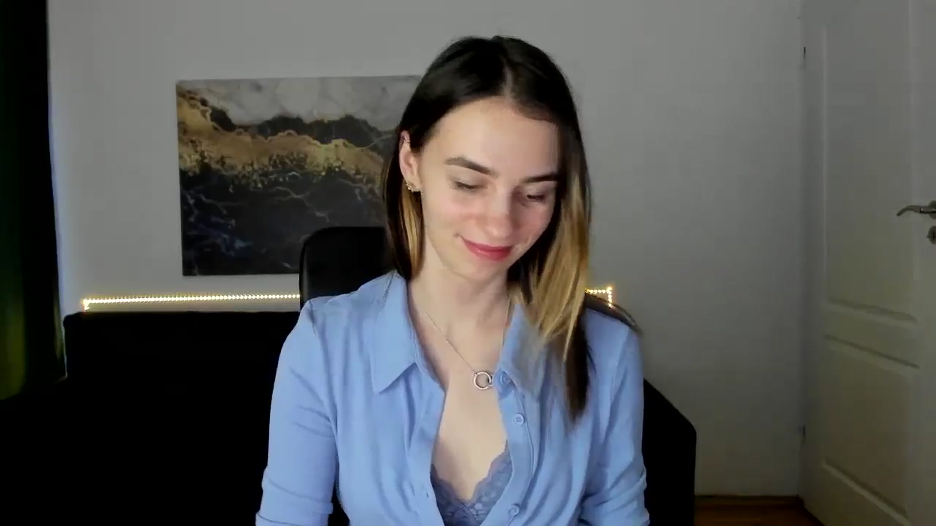 Gallery image thumbnail from MileyBee's myfreecams stream on, 01/21/2025, 15:31 image 13 of 20