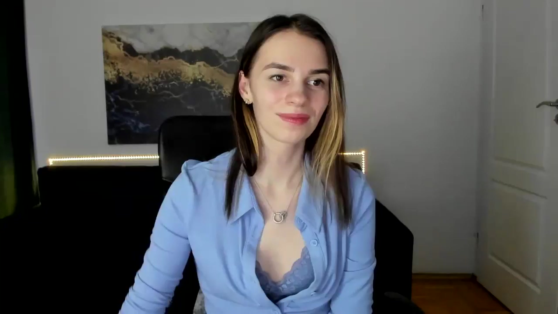 Gallery image thumbnail from MileyBee's myfreecams stream on, 01/21/2025, 15:31 image 19 of 20