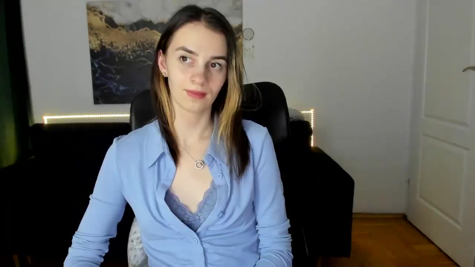 Gallery image thumbnail from MileyBee's myfreecams stream on, 01/21/2025, 18:08 image 10 of 20