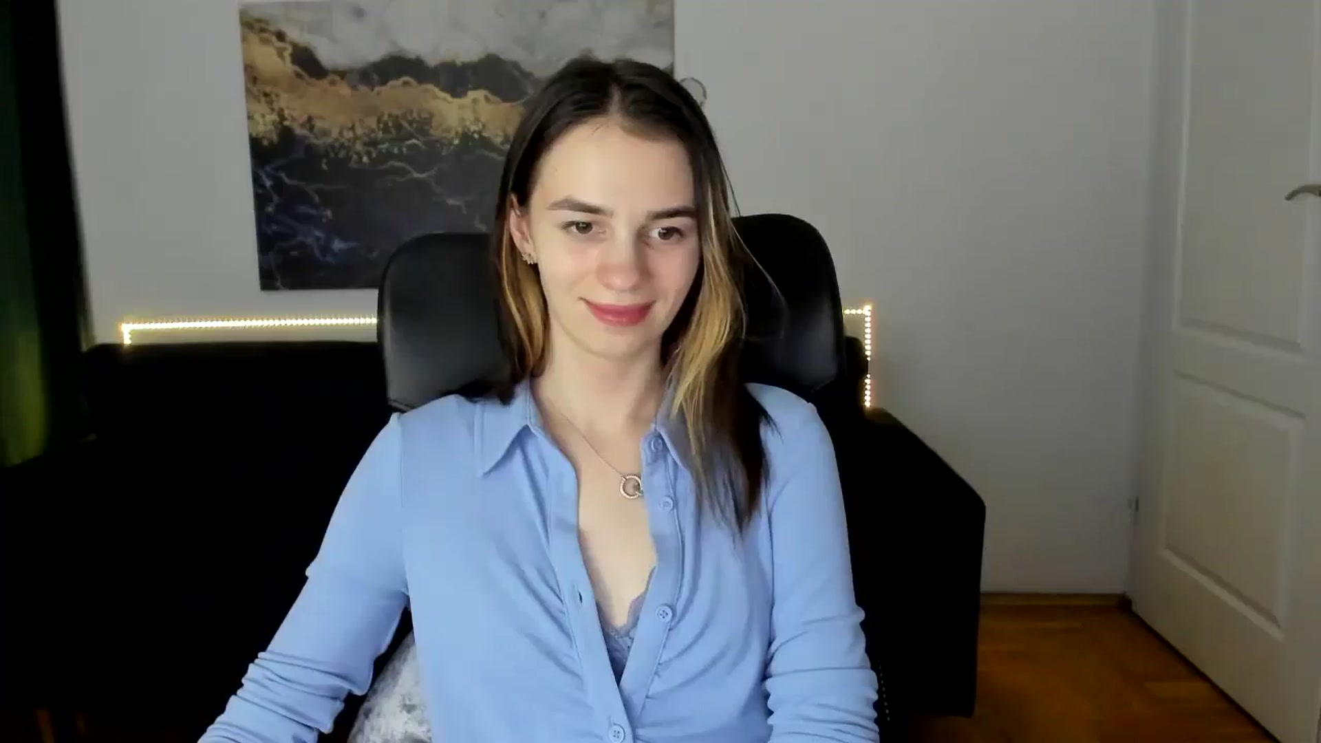 Gallery image thumbnail from MileyBee's myfreecams stream on, 01/21/2025, 18:08 image 3 of 20