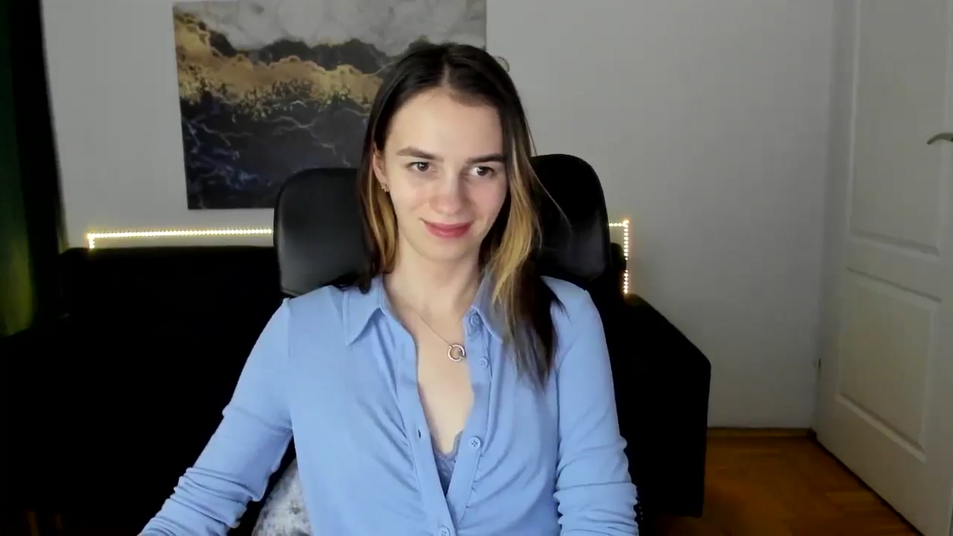 Gallery image thumbnail from MileyBee's myfreecams stream on, 01/21/2025, 18:08 image 5 of 20