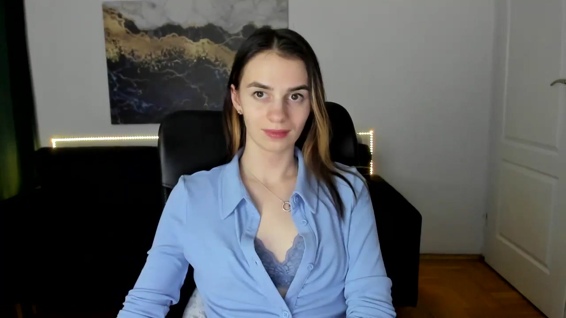 Gallery image thumbnail from MileyBee's myfreecams stream on, 01/21/2025, 18:08 image 14 of 20